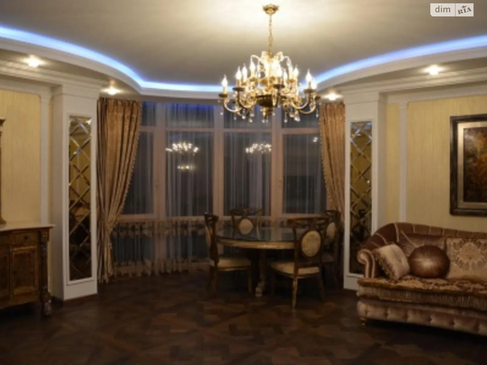 Продається 2-кімнатна квартира 125 кв. м у Одесі, пров. Мукачівський