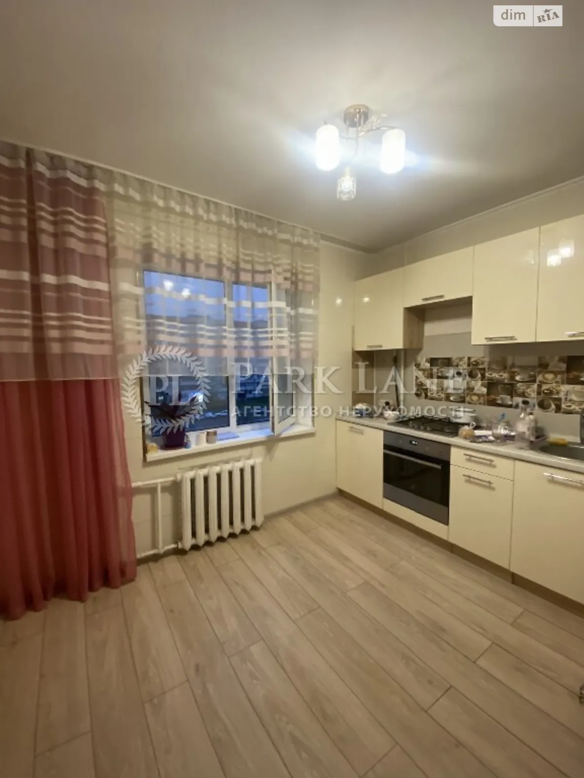 Продается 3-комнатная квартира 68 кв. м в Киеве, ул. Героев Днепра, 32 - фото 1