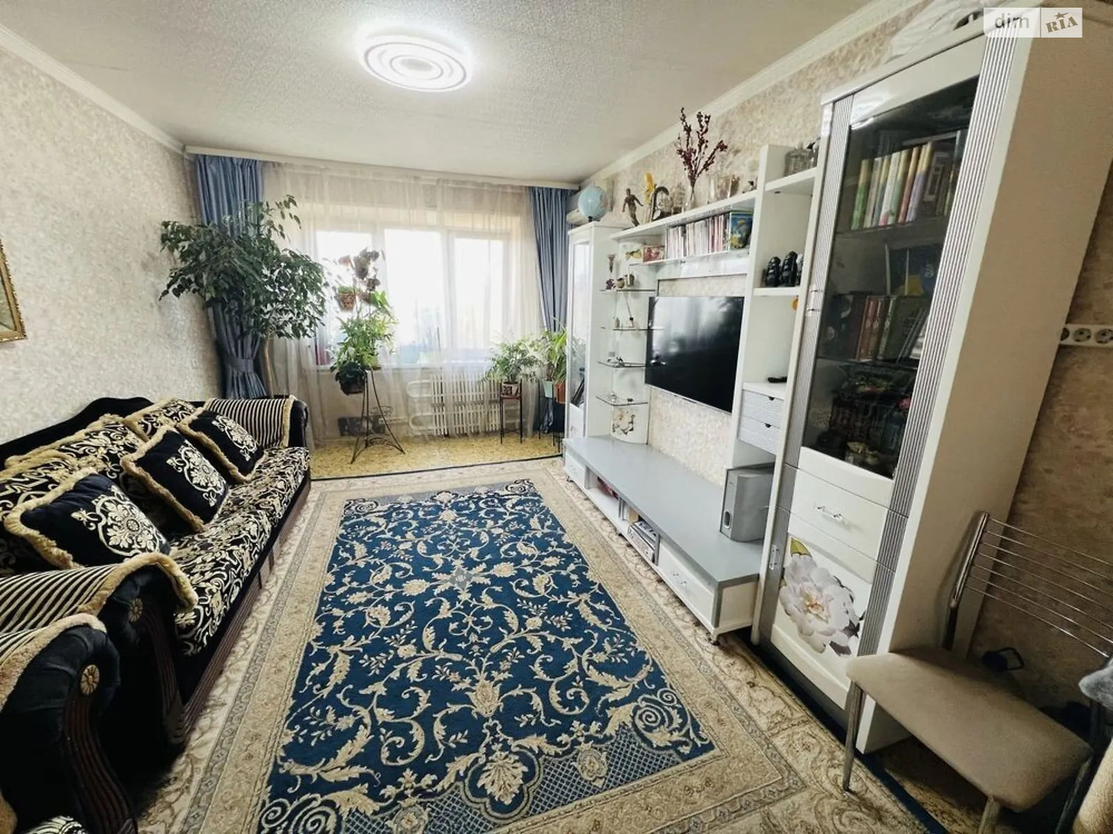 Продается 3-комнатная квартира 64.8 кв. м в Днепре, просп. Героев, 23 - фото 1