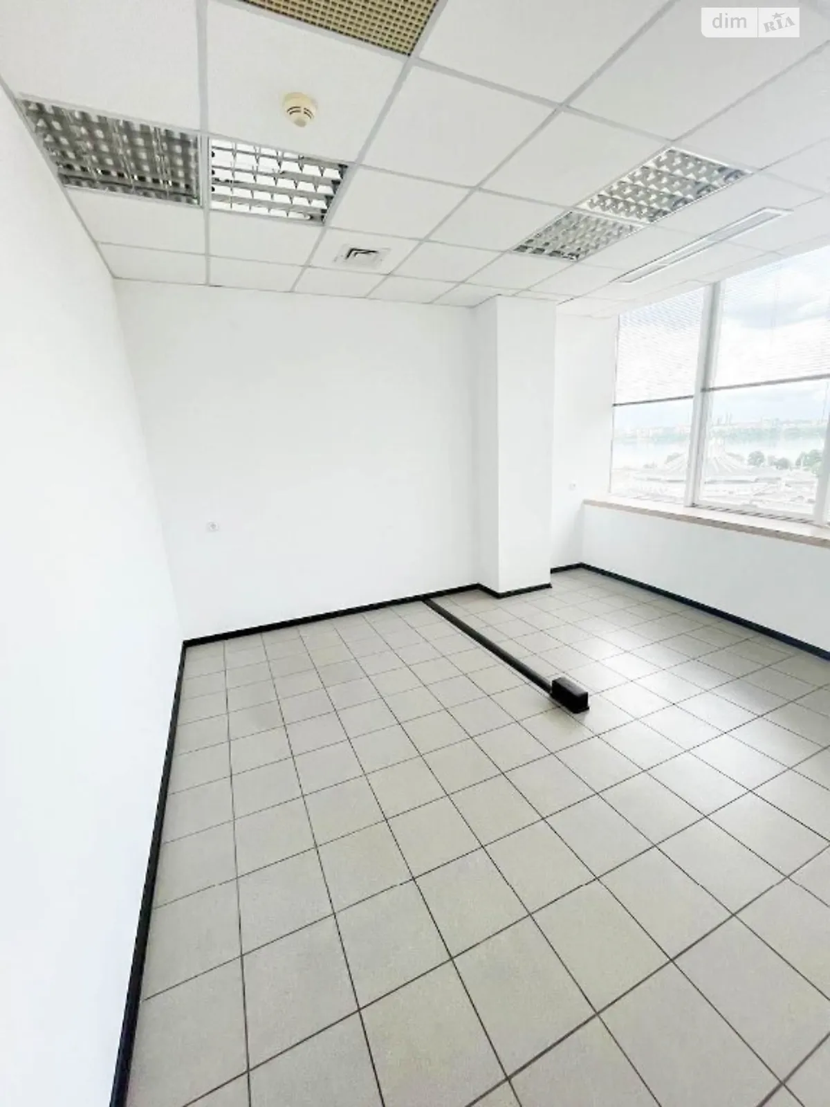Продается офис 387 кв. м в бизнес-центре - фото 3