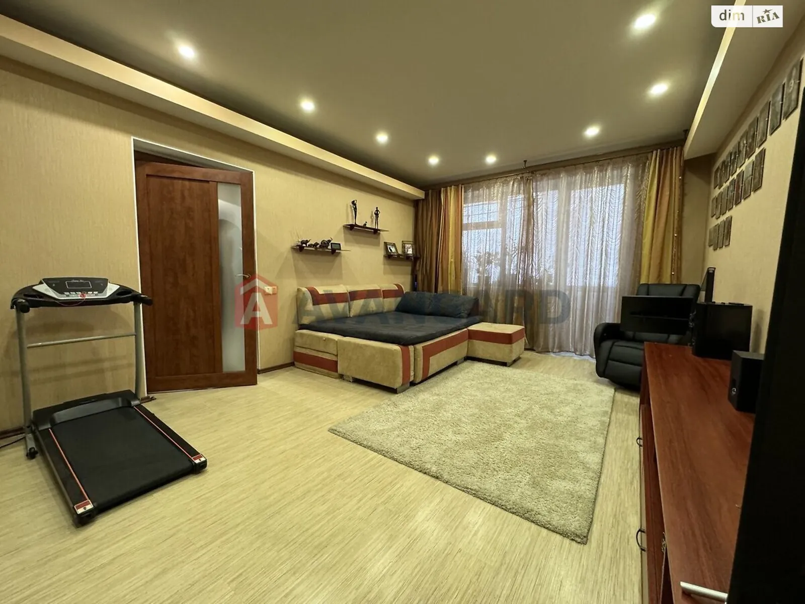Продается 1-комнатная квартира 52 кв. м в Львове, цена: 77777 $ - фото 1