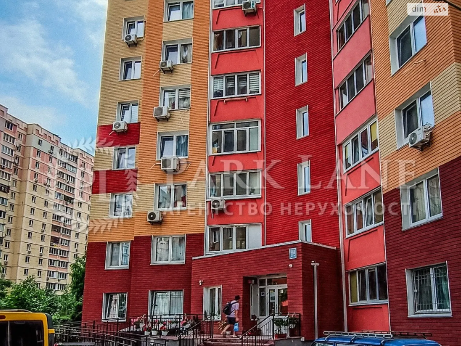 Продается 2-комнатная квартира 57 кв. м в Киеве, ул. Юлии Здановской(Михаила Ломоносова), 85А