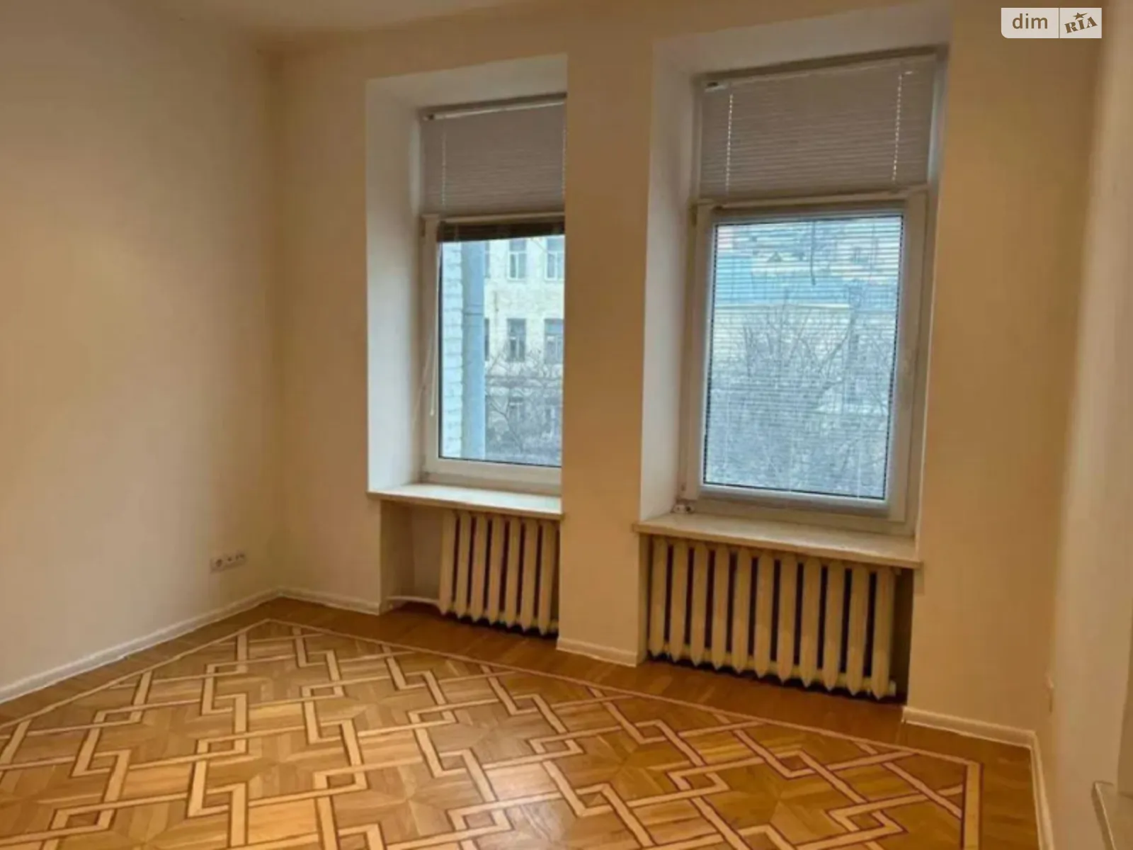 Сдается в аренду офис 322 кв. м в бизнес-центре, цена: 3220 $ - фото 1