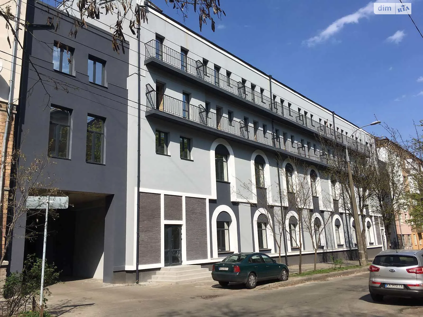 Продается объект сферы услуг 4570 кв. м в 4-этажном здании, цена: 3900000 $ - фото 1