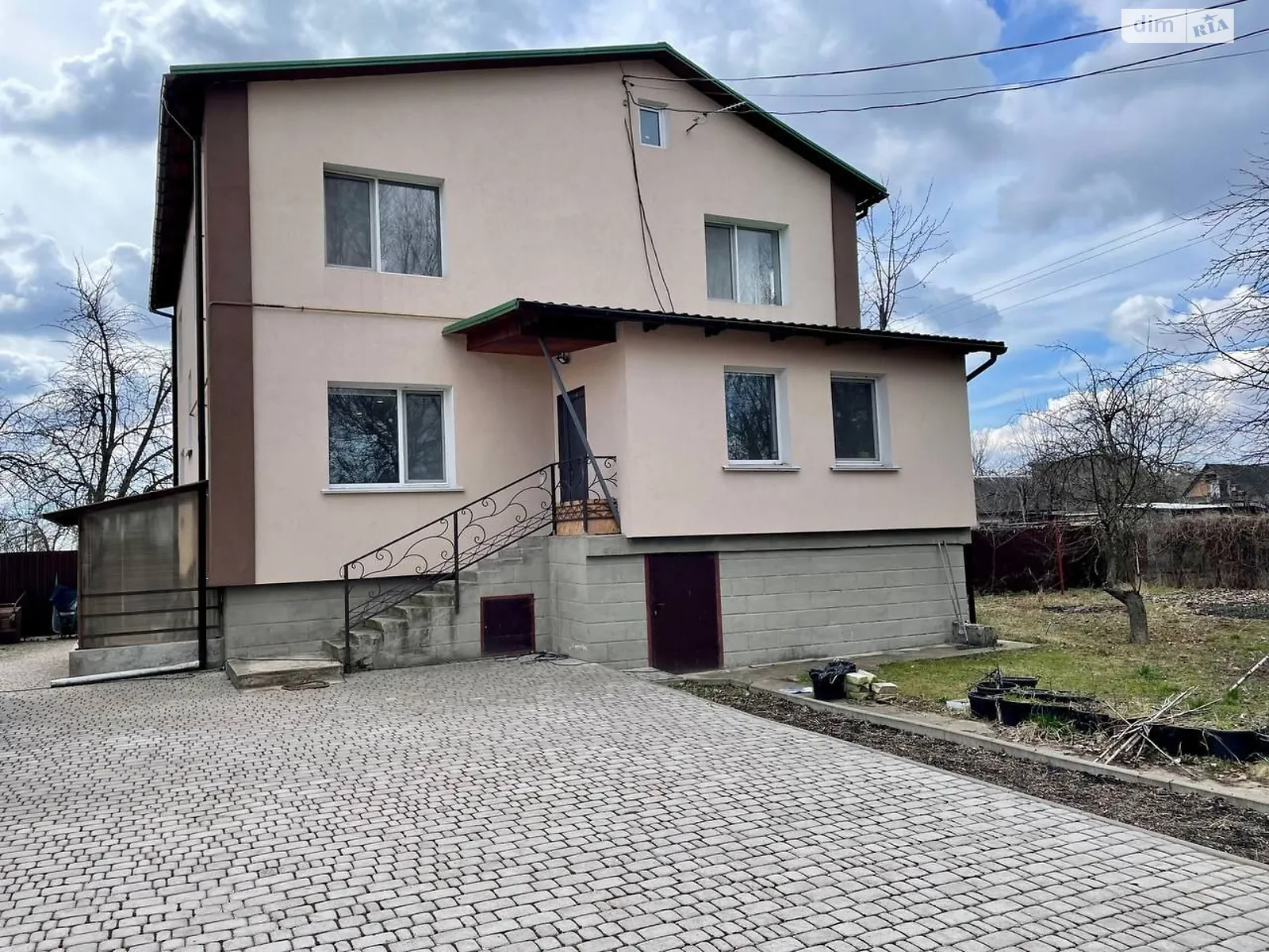 Продается дом на 2 этажа 237 кв. м с мансардой, цена: 167000 $ - фото 1