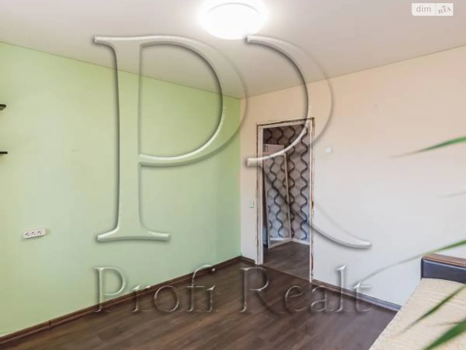 Продается 1-комнатная квартира 37 кв. м в Киеве, ул. Константина Данькевича, 7А