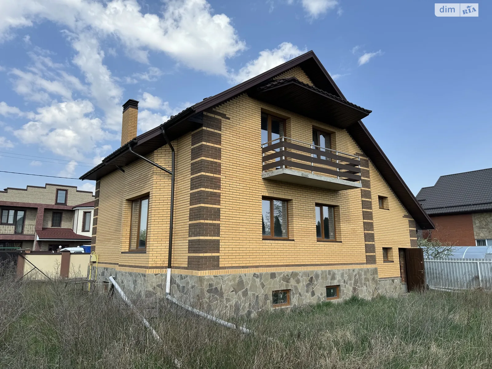 Продається будинок 3 поверховий 232 кв. м з каміном, цена: 140000 $