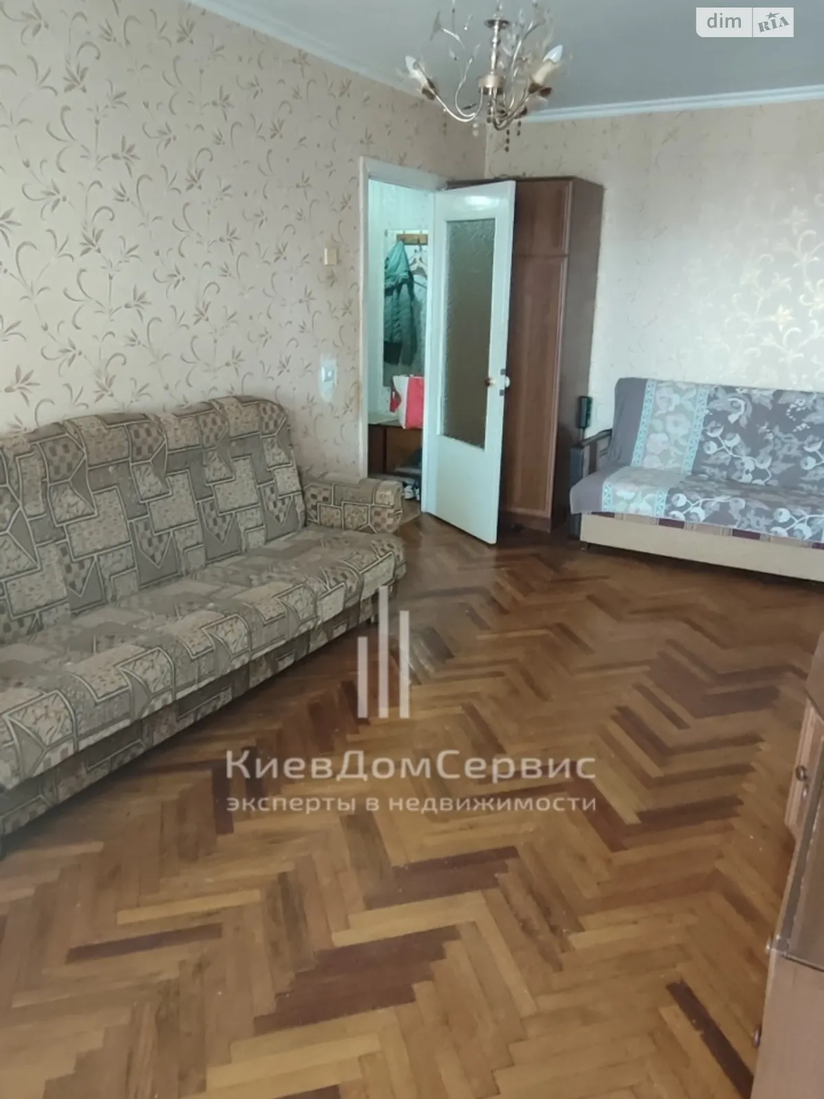 Продается 1-комнатная квартира 36 кв. м в Киеве, ул. Юрия Ильенко, 9