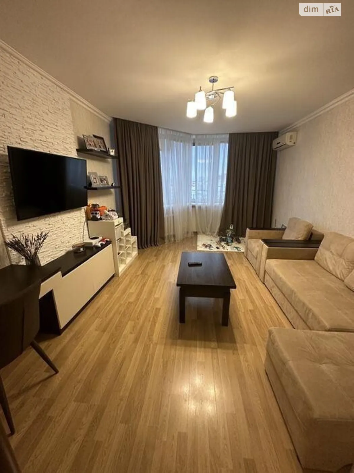 Продается 2-комнатная квартира 71 кв. м в Киеве, ул. Елены Пчилки, 2 - фото 1