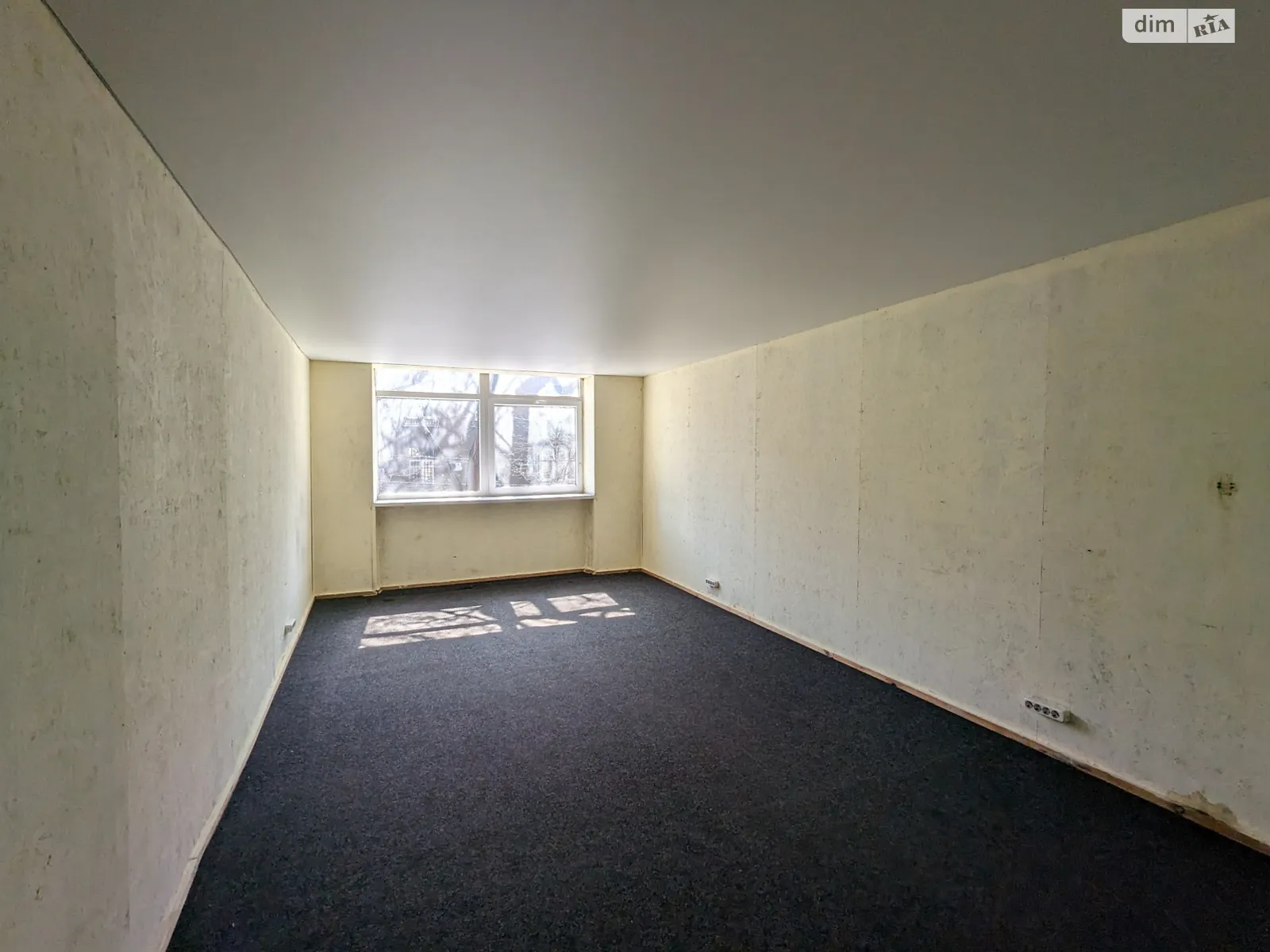Сдается в аренду офис 30 кв. м в бизнес-центре, цена: 5610 грн - фото 1