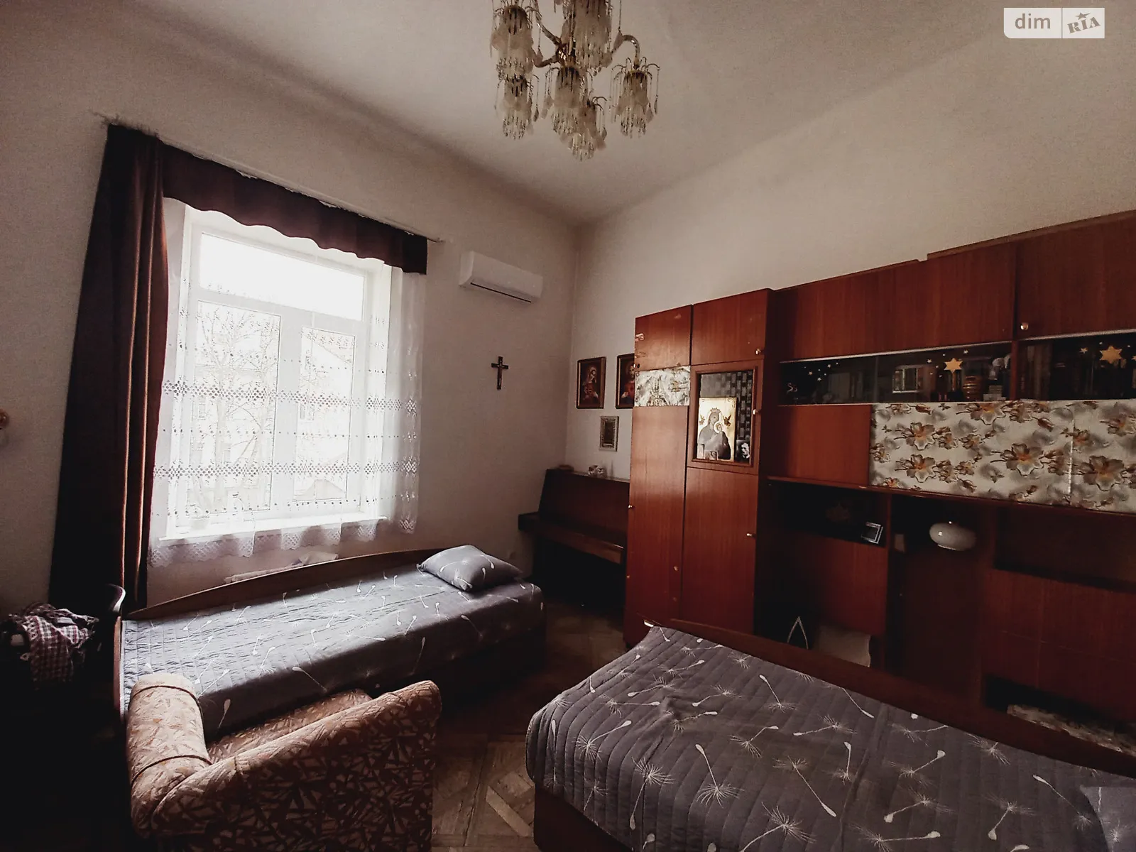 Продается 3-комнатная квартира 94.6 кв. м в Ивано-Франковске, ул. Шашкевича, 1 - фото 1