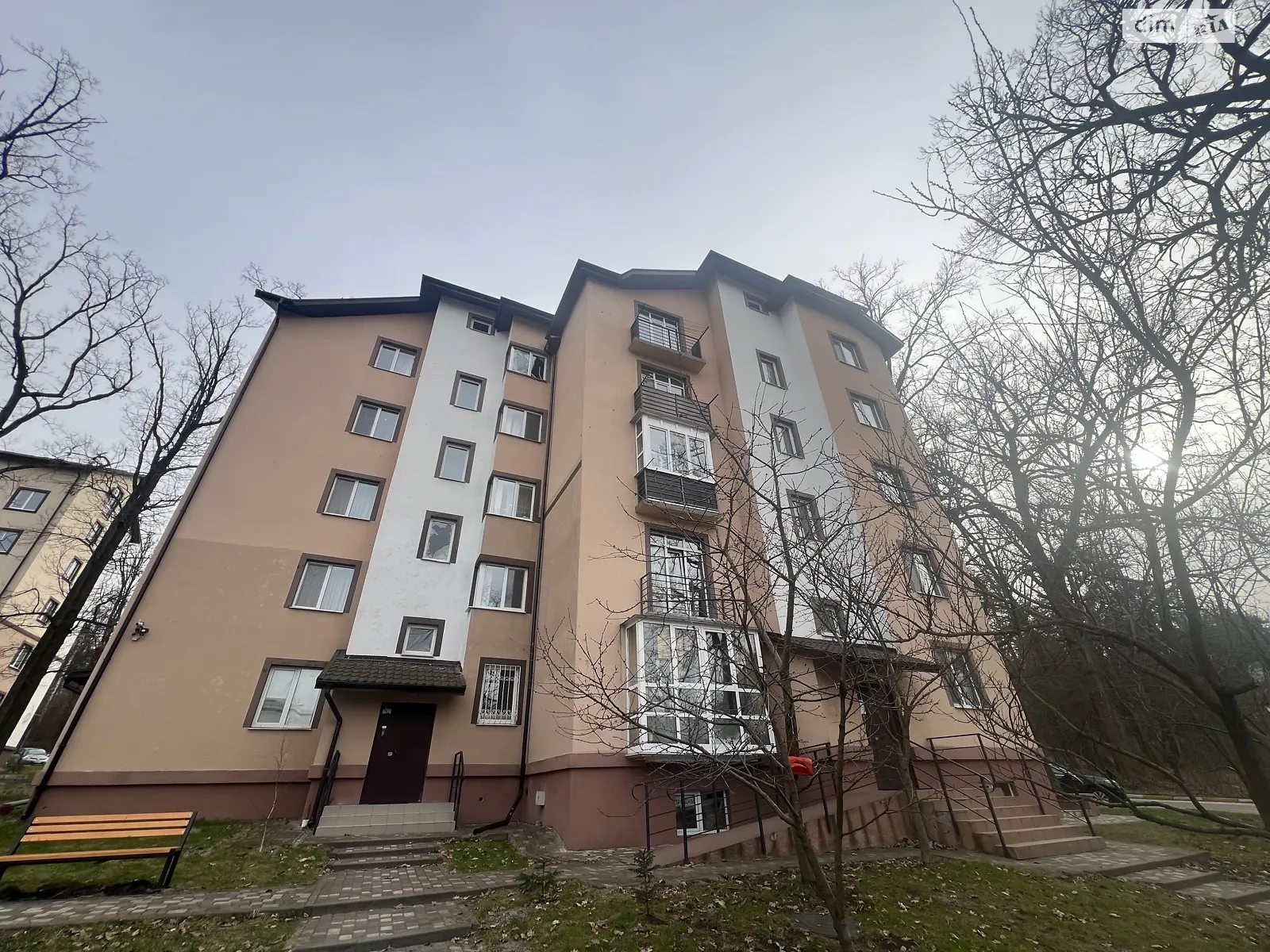 Продается 2-комнатная квартира 51 кв. м в Ирпене, ул. Толстого, 56А