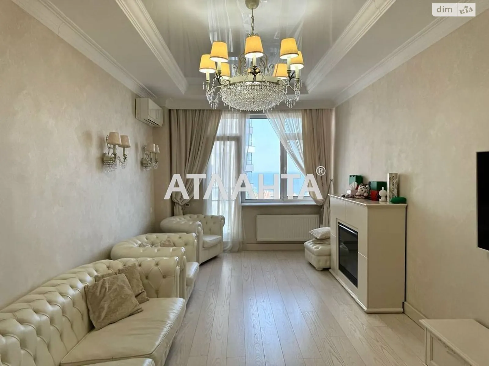 Продается 3-комнатная квартира 120 кв. м в Одессе, плато Гагаринское