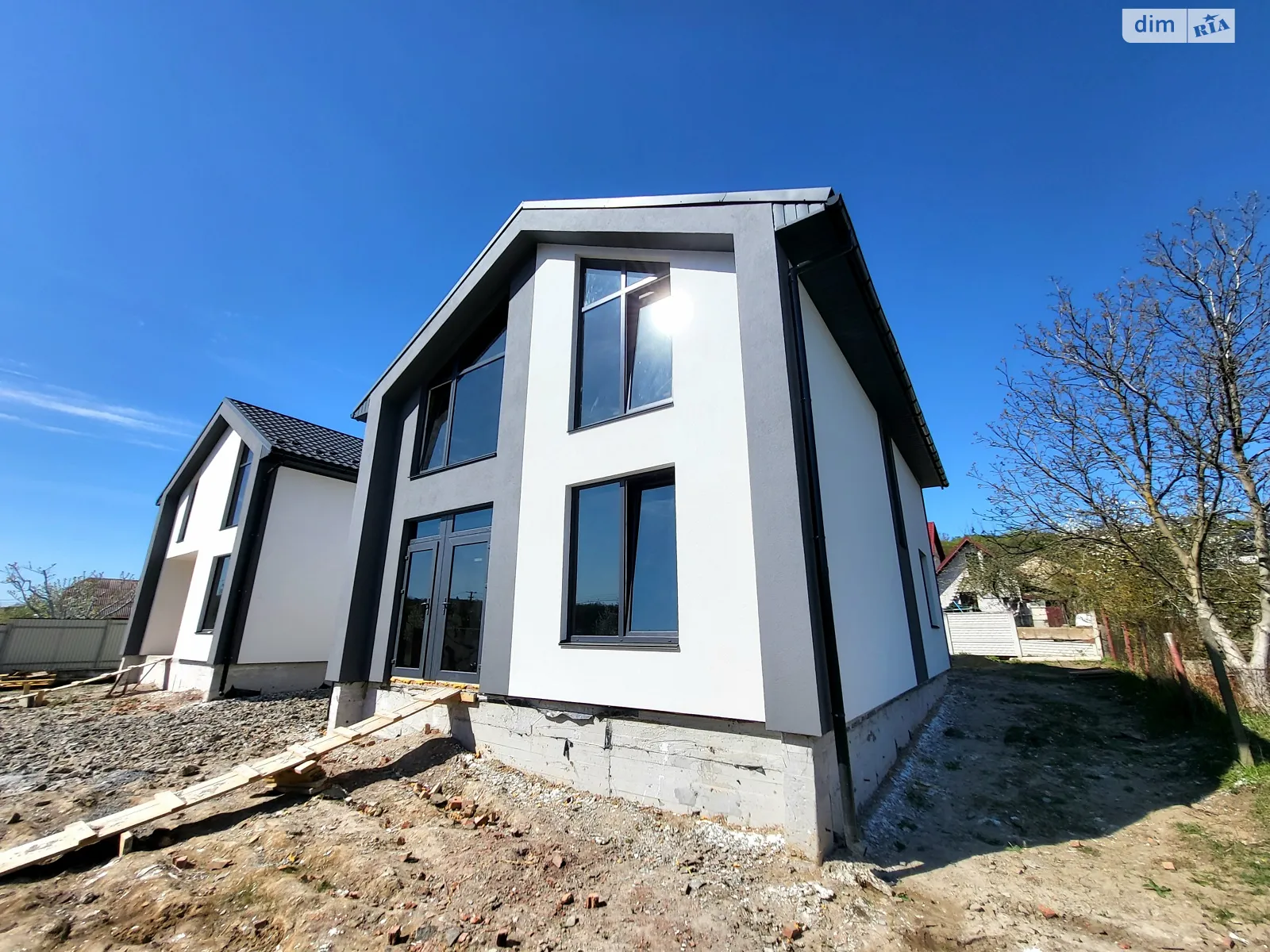 Продается дом на 2 этажа 120 кв. м с баней/сауной, цена: 135000 $ - фото 1