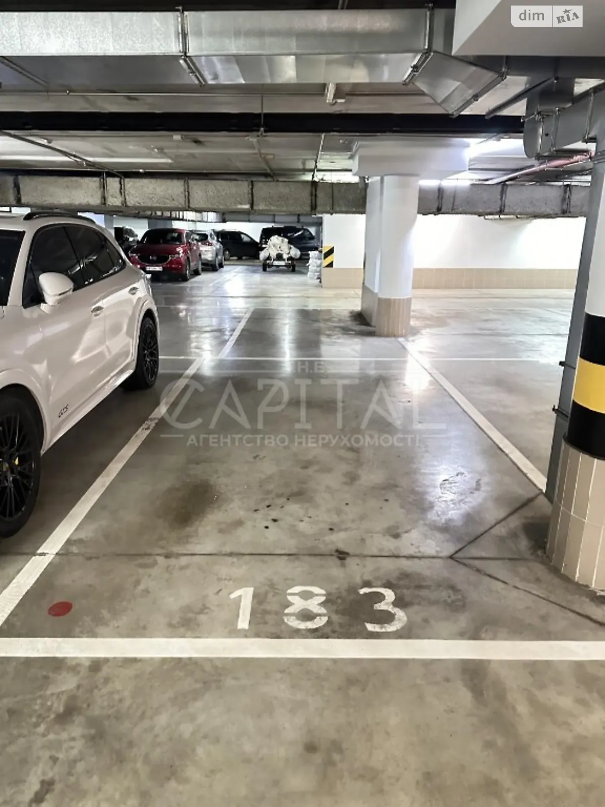 Продается подземный паркинг под легковое авто на 15 кв. м, цена: 27000 $