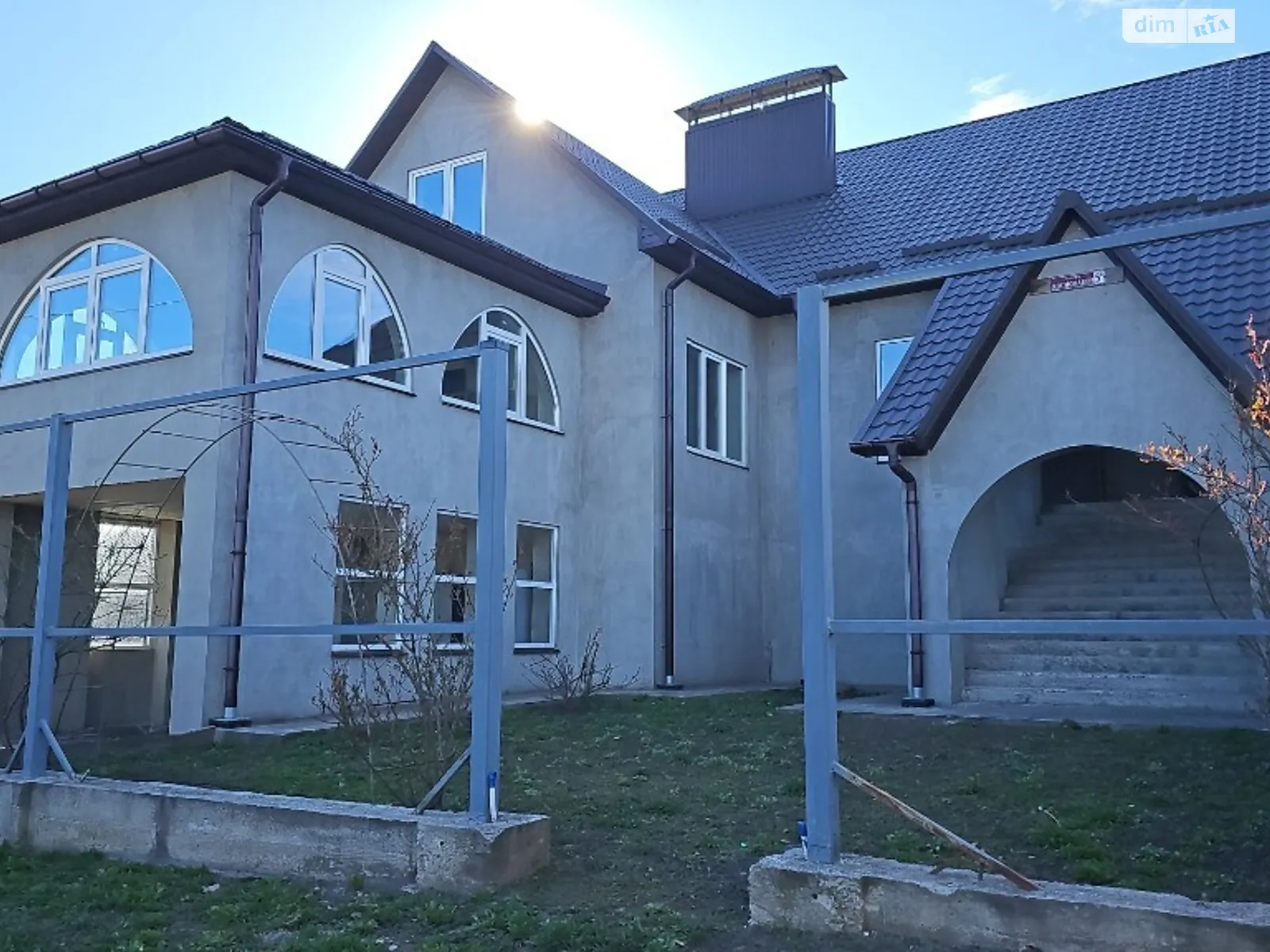 Продається будинок 2 поверховий 279.2 кв. м з верандою, цена: 135000 $ - фото 1