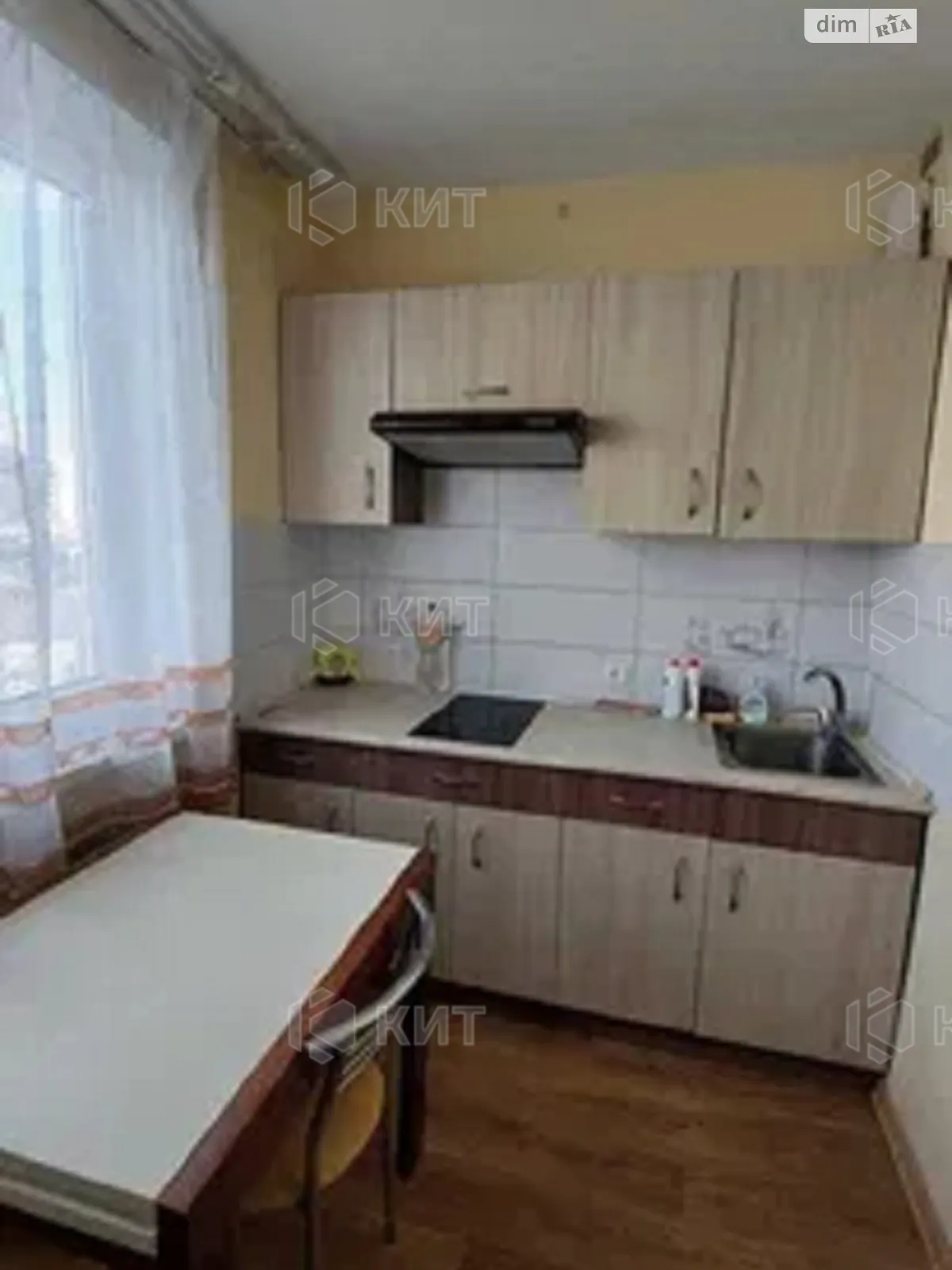 Продается 1-комнатная квартира 33 кв. м в Харькове, ул. Ильинская, 61 - фото 1