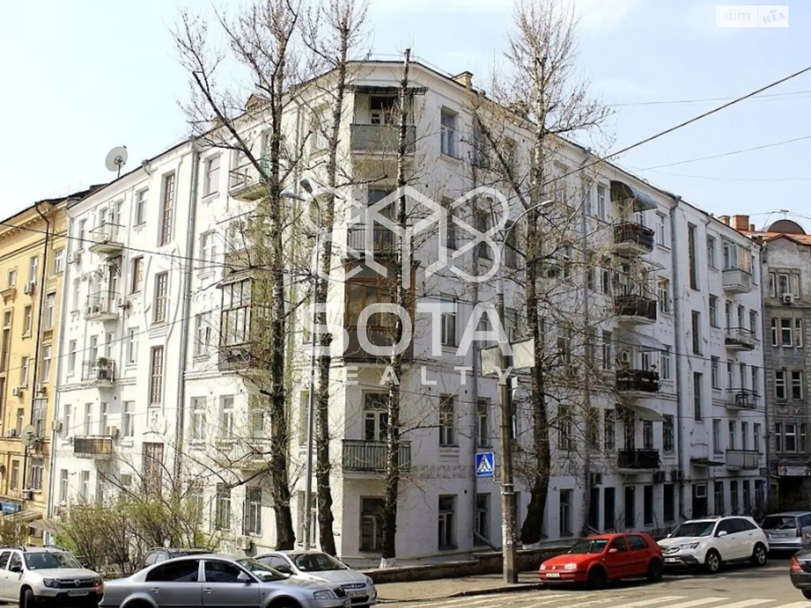 Продается 4-комнатная квартира 210 кв. м в Киеве, ул. Тарасовская, 16 - фото 1