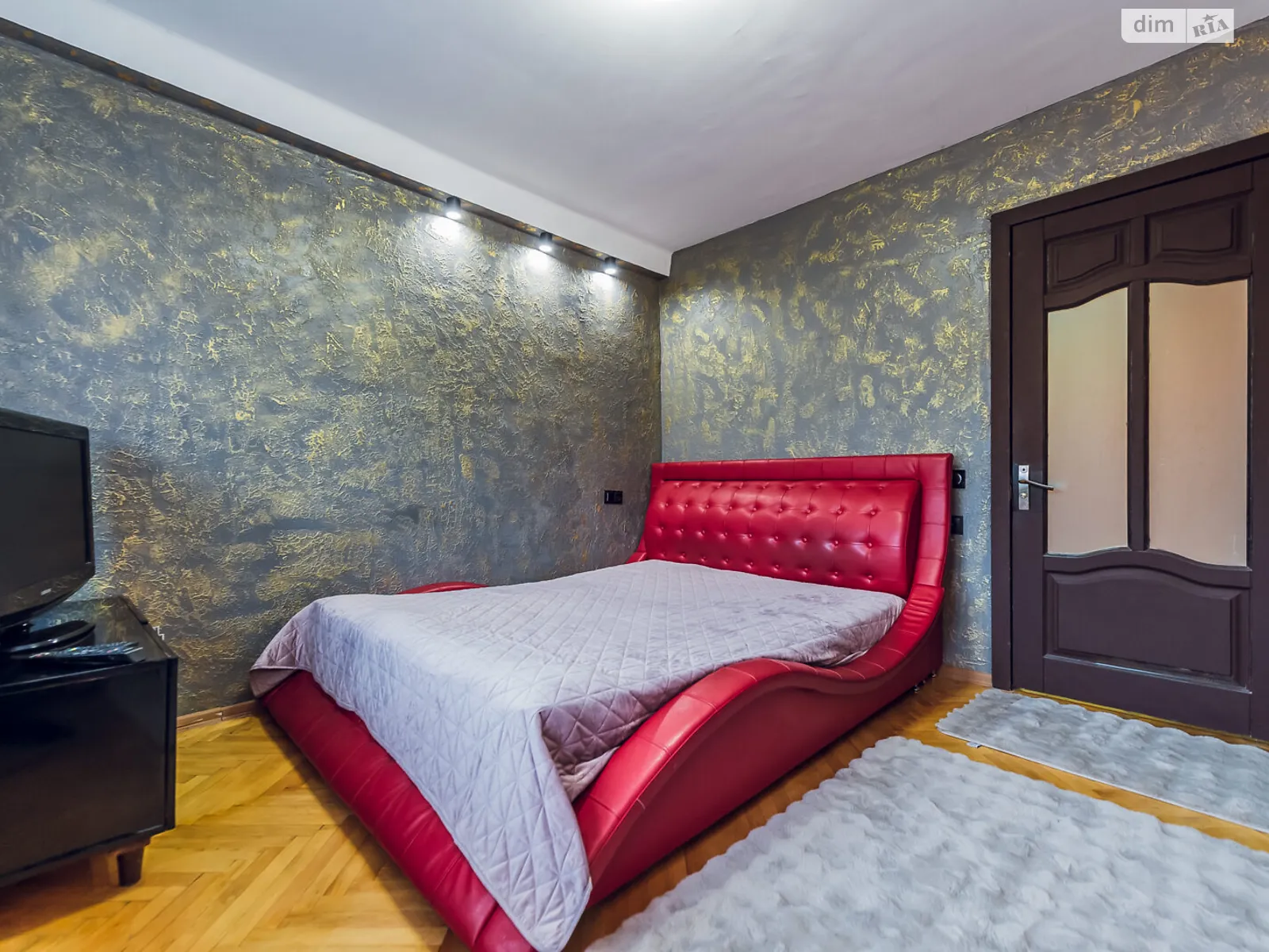 Продается 2-комнатная квартира 41 кв. м в Киеве, цена: 59900 $