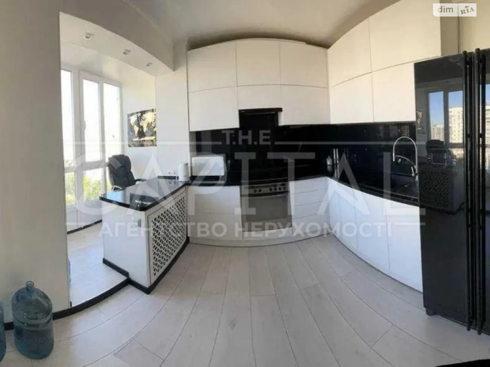 Продается 3-комнатная квартира 73 кв. м в Киеве, ул. Стадионная, 14 - фото 1