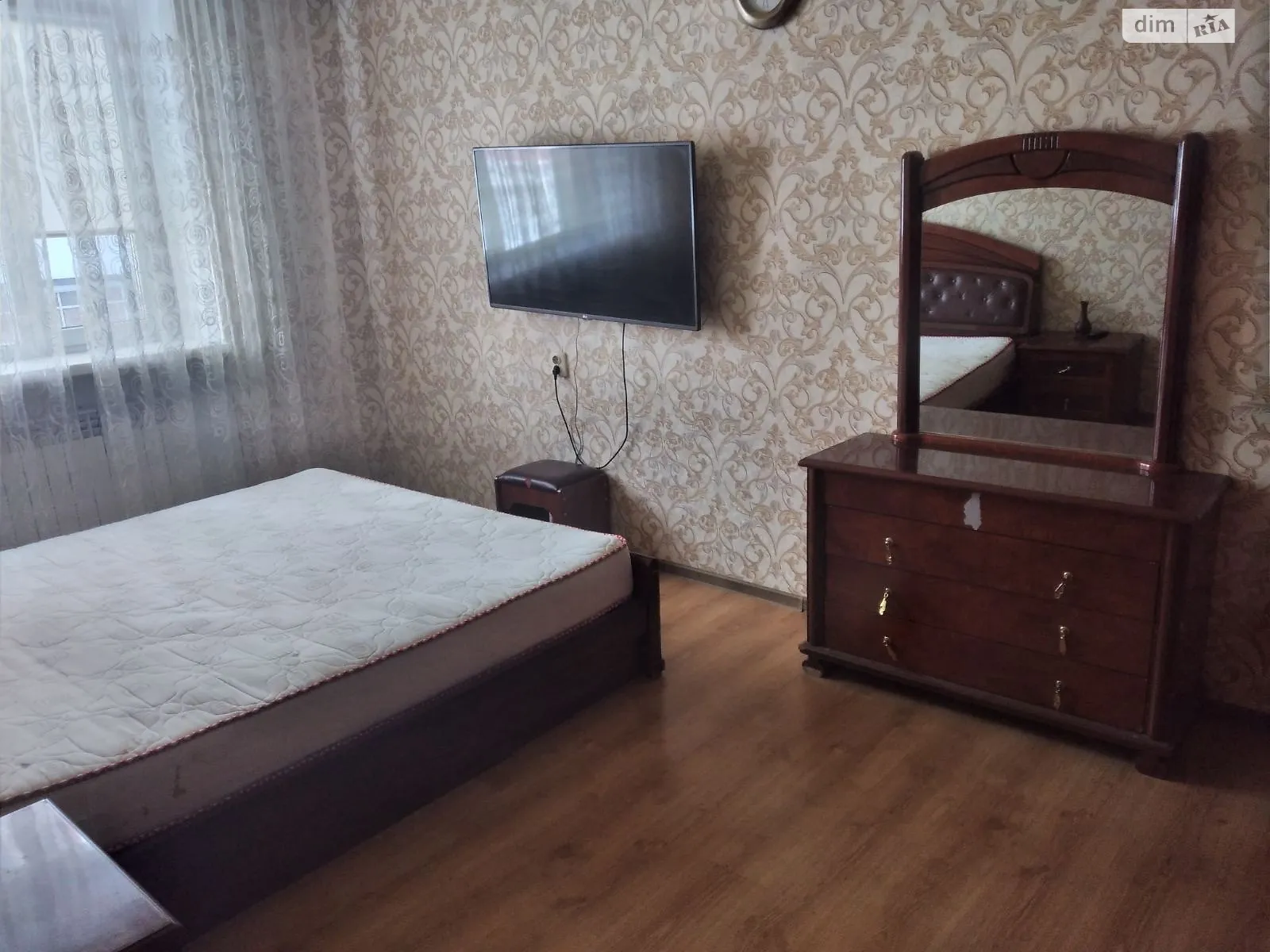 Сдается в аренду 2-комнатная квартира 76 кв. м в Хмельницком, ул. Черновола