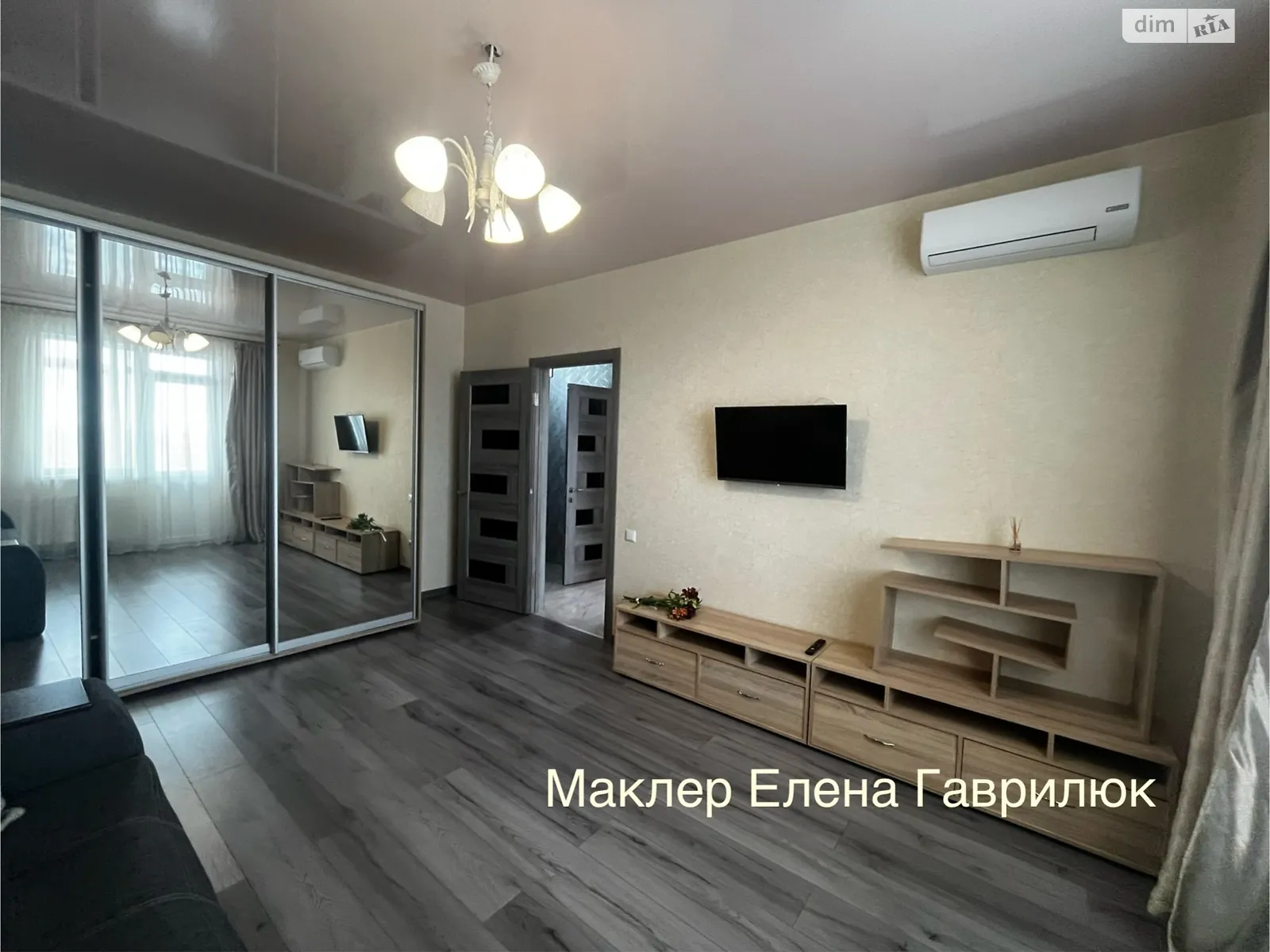 Сдается в аренду 1-комнатная квартира 42 кв. м в Одессе, ул. Академика Сахарова, 3Б