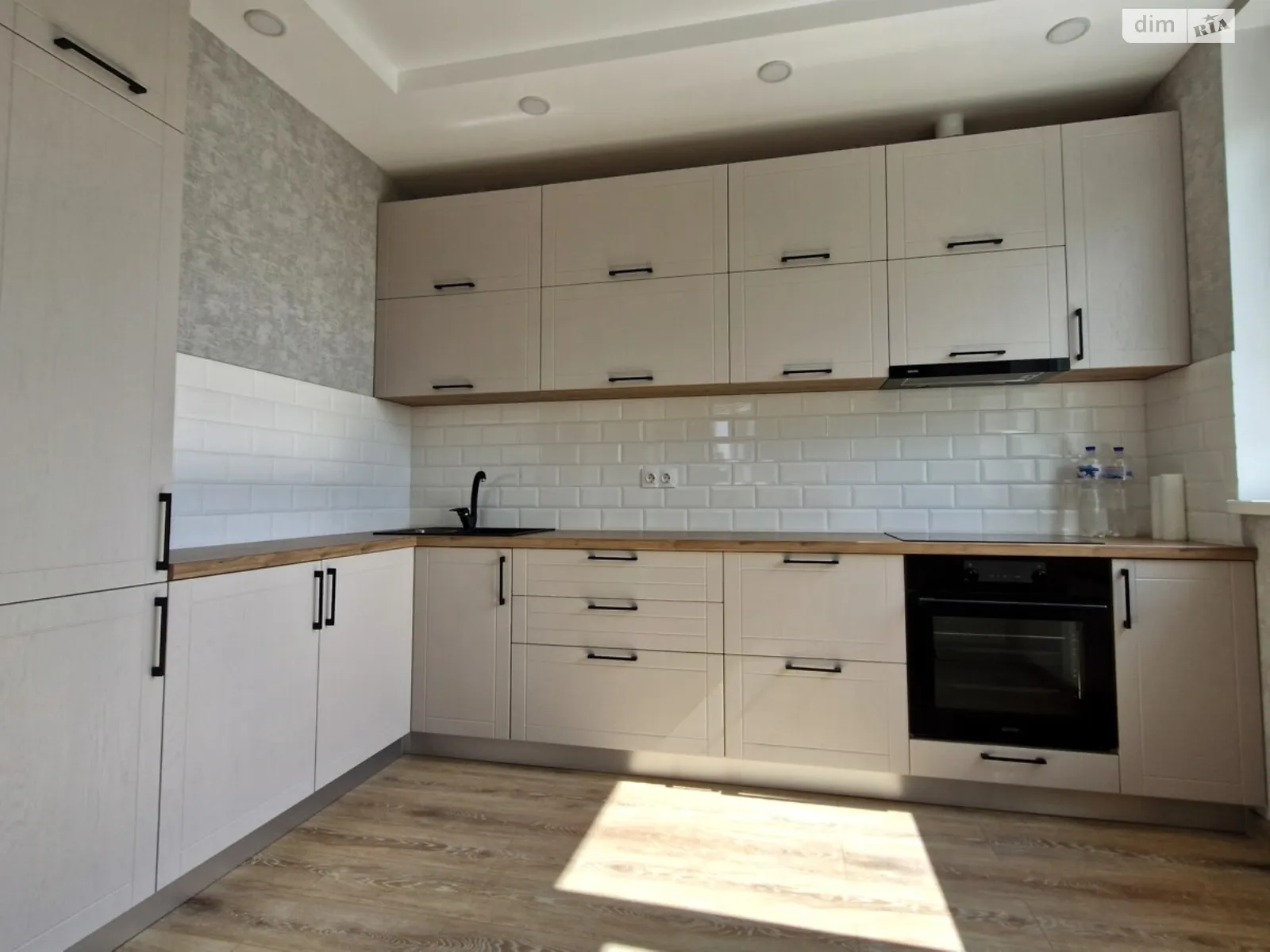 Продается 2-комнатная квартира 60 кв. м в Киеве, цена: 119000 $