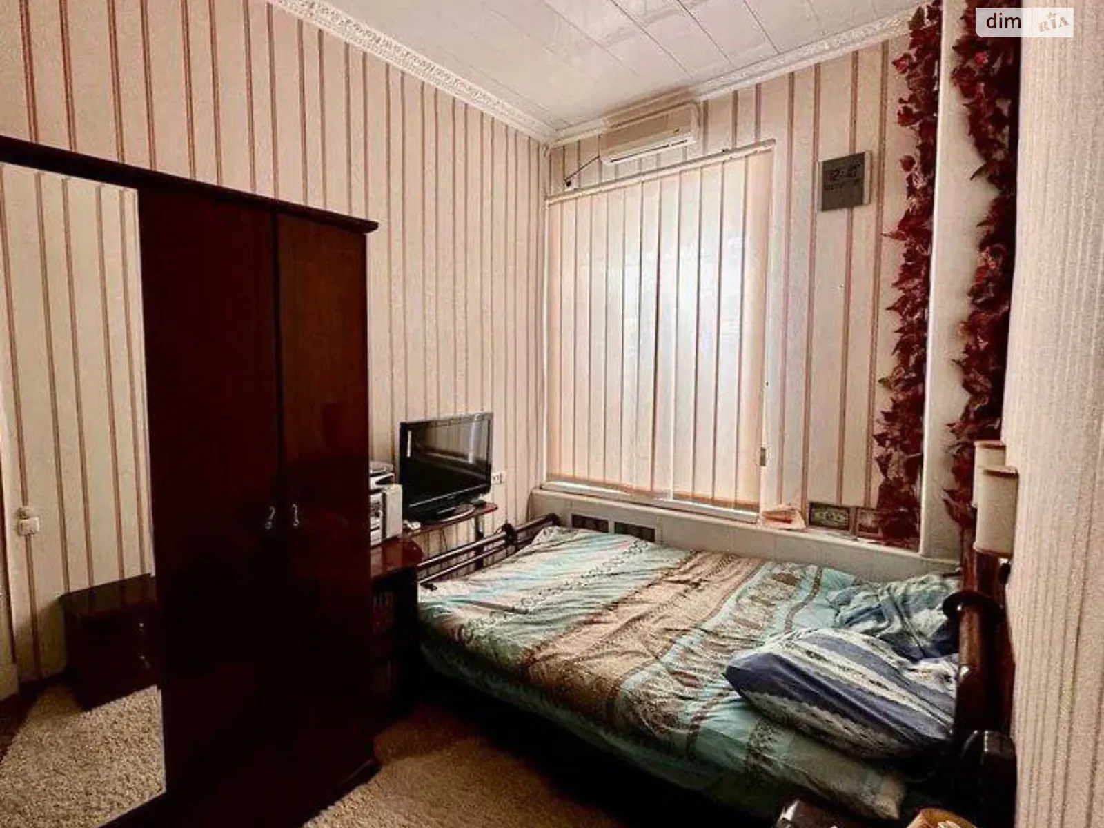 Продается 3-комнатная квартира 70 кв. м в Одессе, ул. Торговая - фото 1