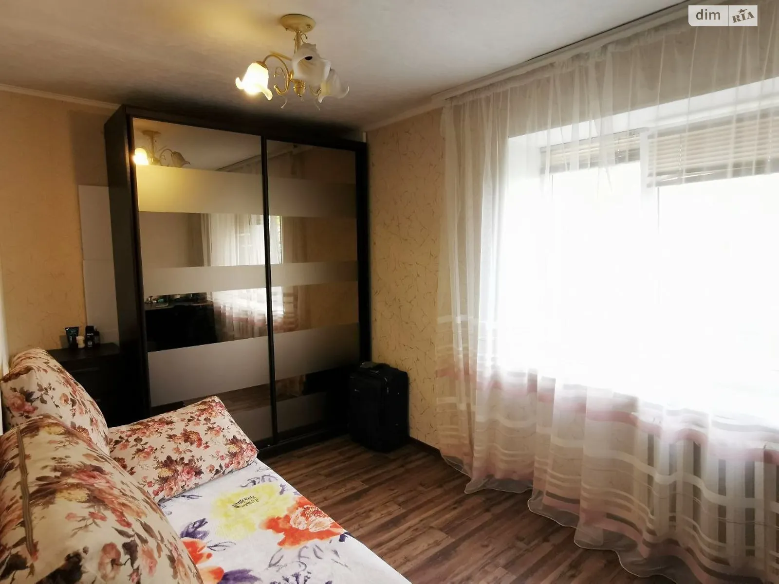 Продается 3-комнатная квартира 50.6 кв. м в Броварах, ул. Героев Украины(Гагарина), 16