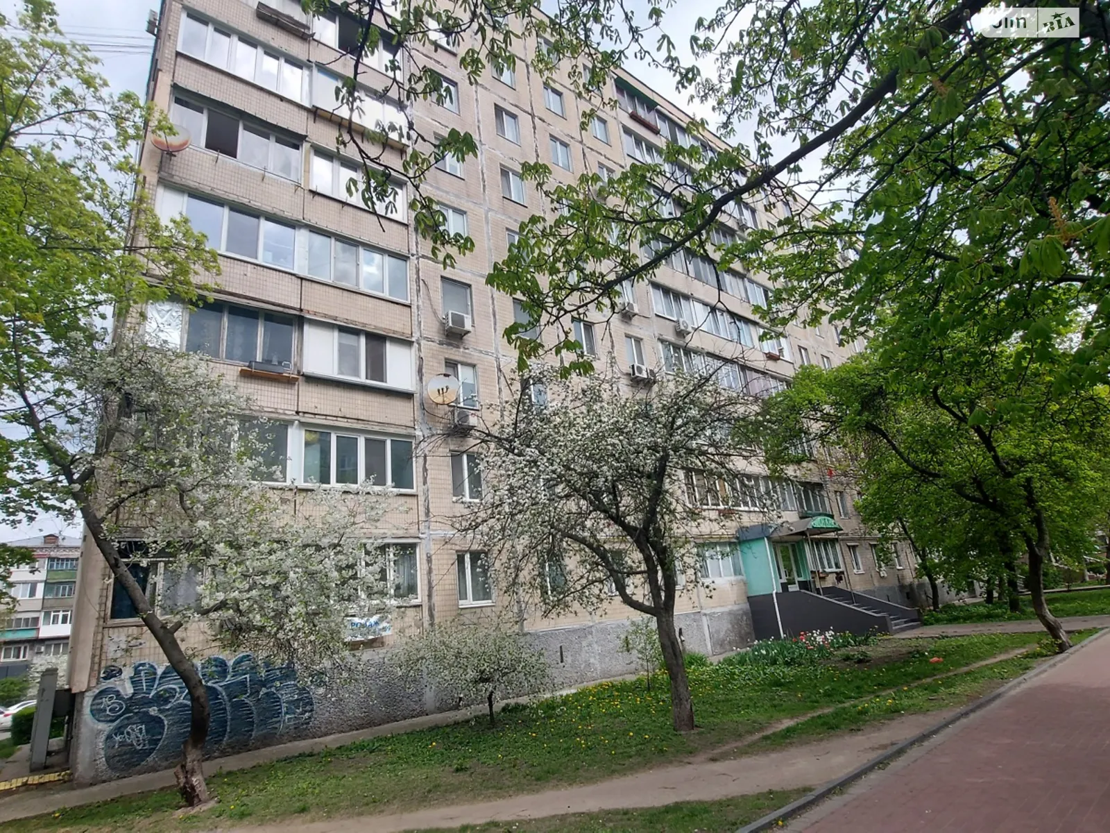 Продается 3-комнатная квартира 65 кв. м в Киево-Святошинске, цена: 65000 $