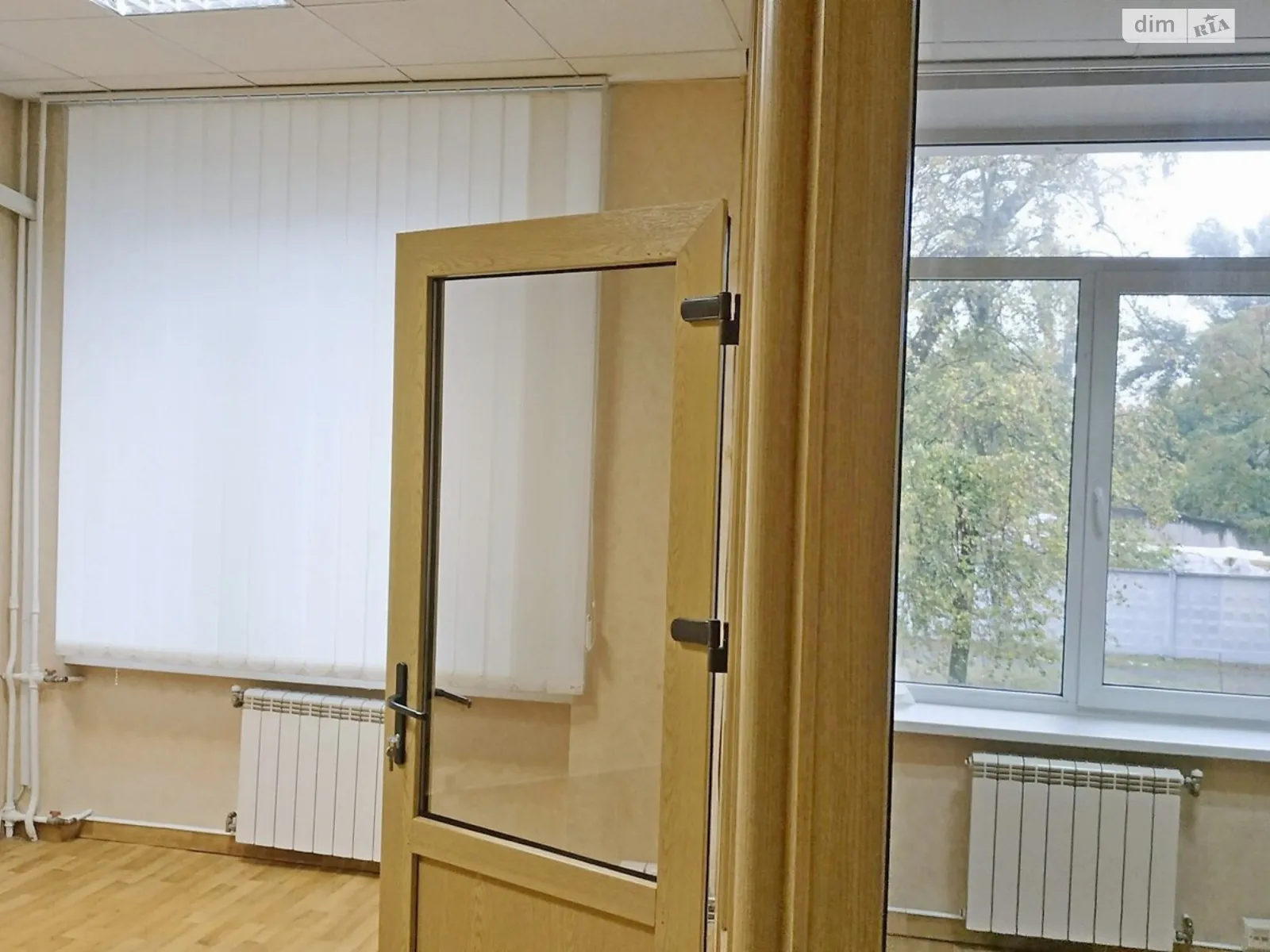 Сдается в аренду офис 125 кв. м в бизнес-центре, цена: 59030 грн - фото 1