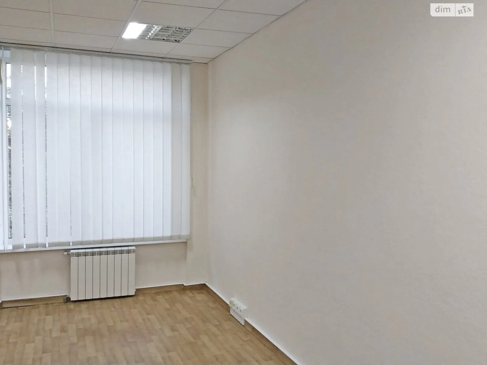 Сдается в аренду офис 62 кв. м в бизнес-центре, цена: 16730 грн - фото 1
