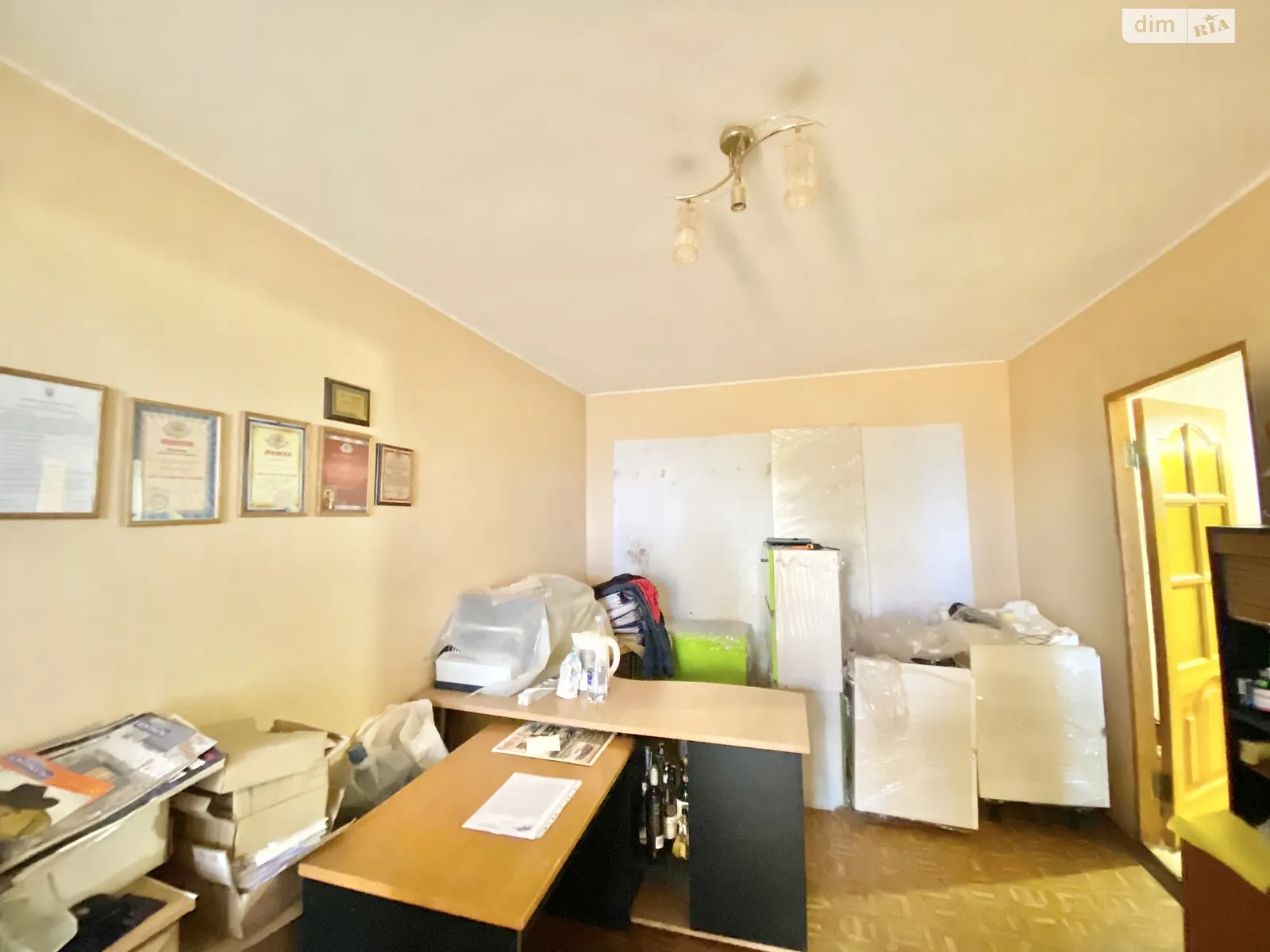 Продается офис 32 кв. м в бизнес-центре, цена: 15000 $