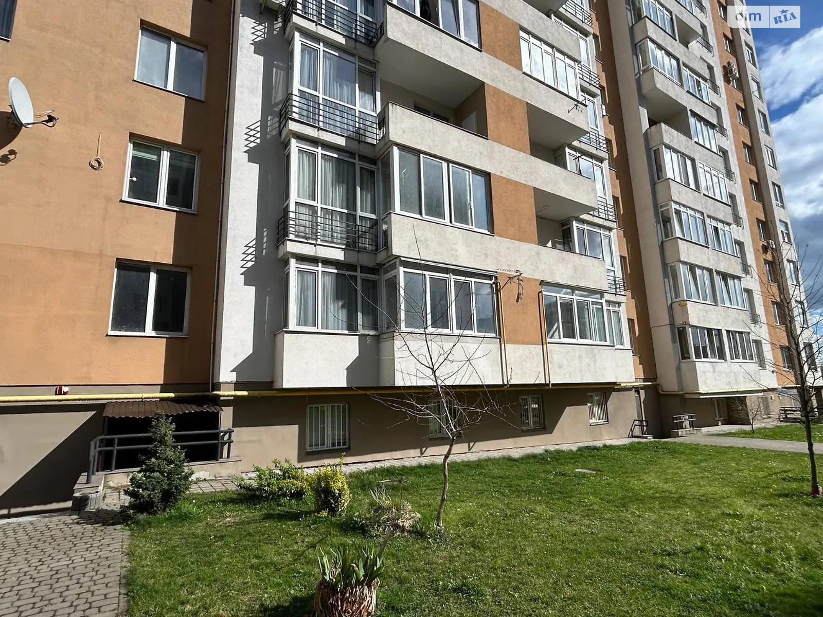 Продается объект сферы услуг 116 кв. м в 11-этажном здании - фото 2