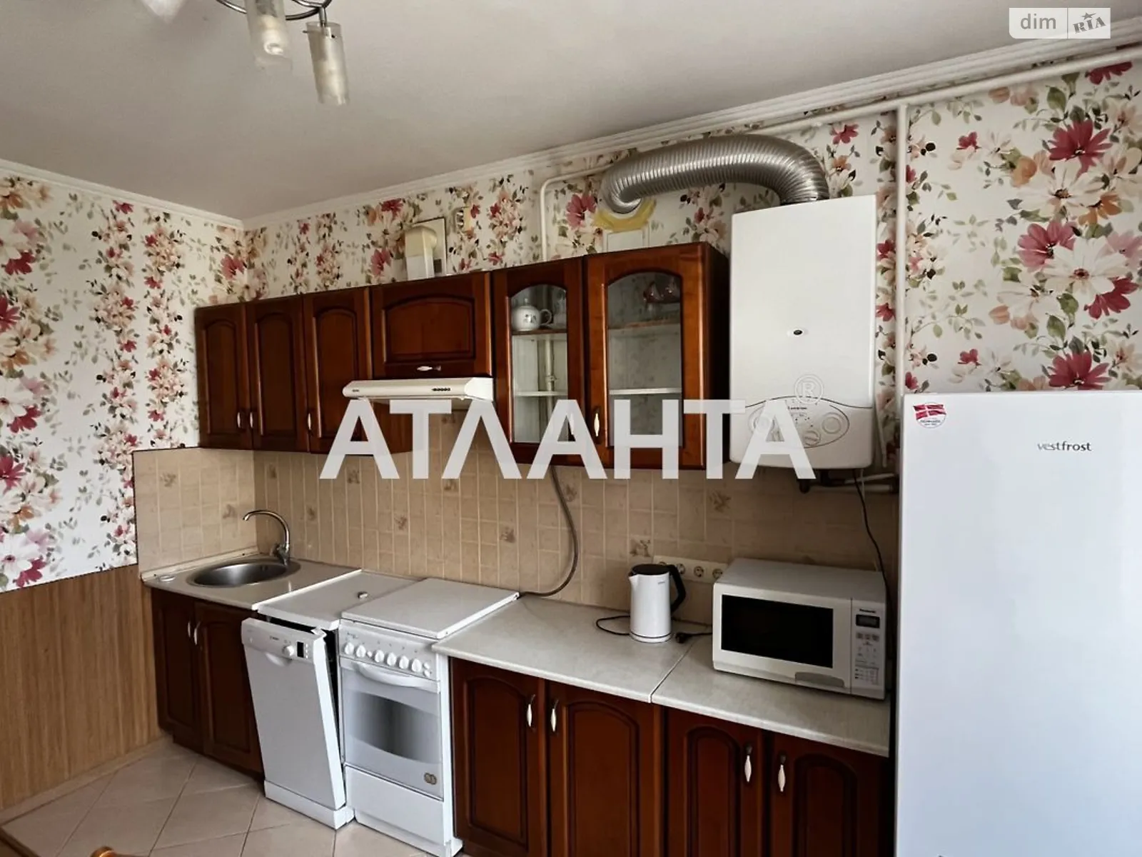 Продается 2-комнатная квартира 63 кв. м в Зимней Воде, ул. Павла Тычины - фото 1