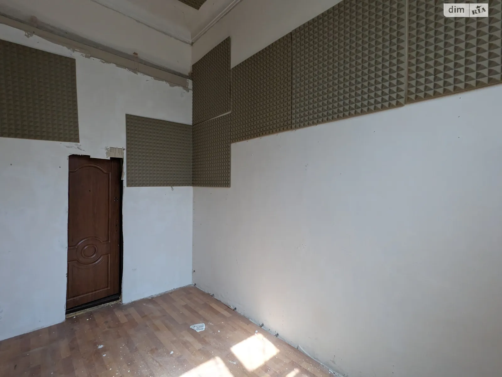 Здається в оренду офіс 15 кв. м в бізнес-центрі, цена: 2550 грн - фото 1