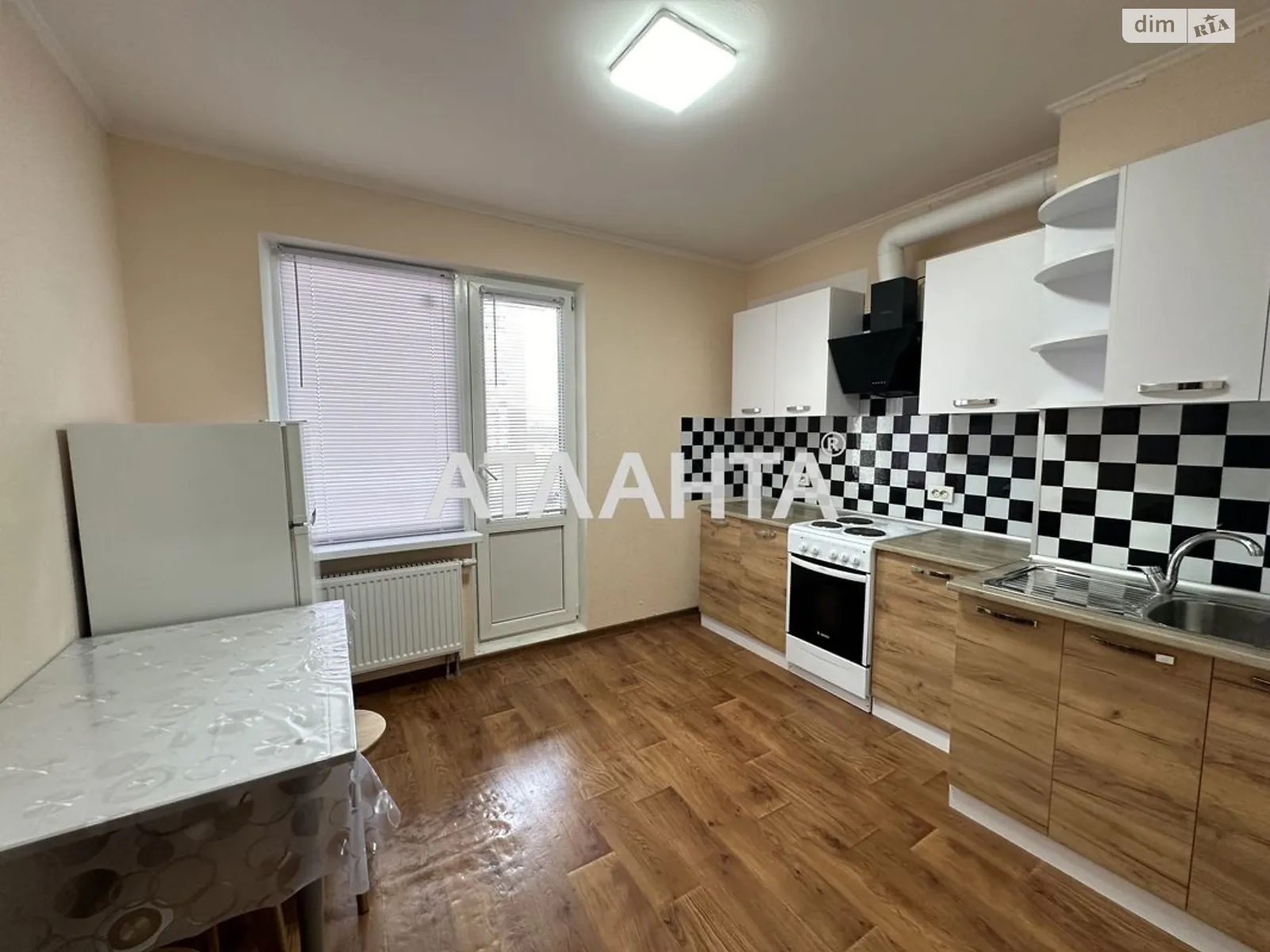 Продается 1-комнатная квартира 42.8 кв. м в Киеве, пер. Балтийский, 1 - фото 1