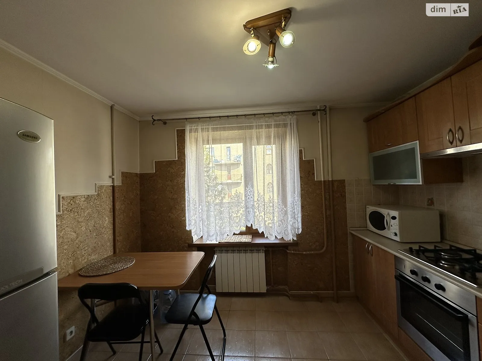 Продается 2-комнатная квартира 60 кв. м в Черновцах, ул. Полетаева Федора, 11