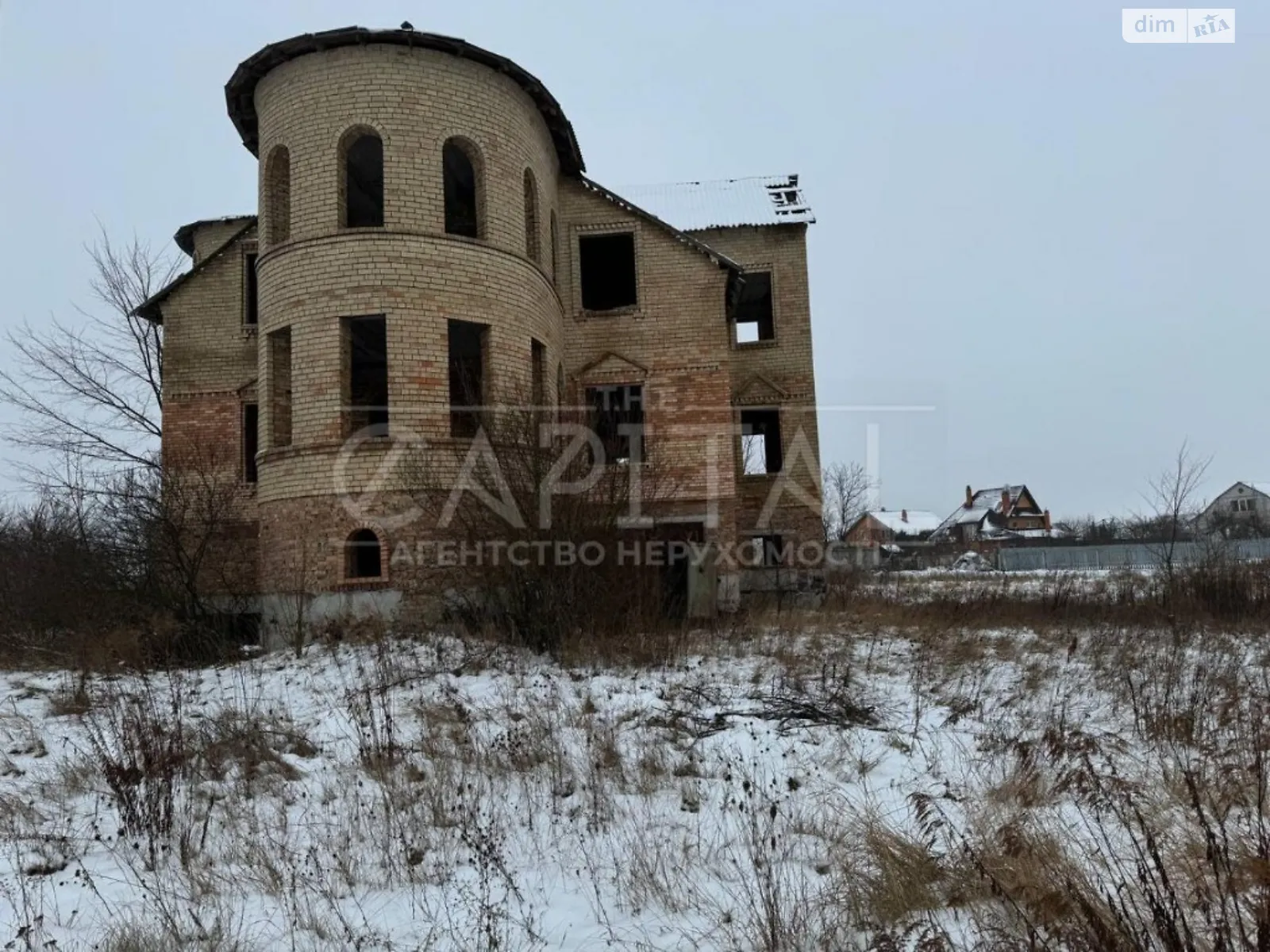 Продається будинок 2 поверховий 360 кв. м з банею/сауною, вул. Центральна