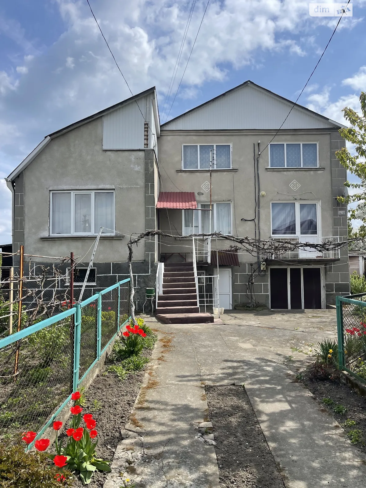 Продається будинок 3 поверховий 235 кв. м з каміном, цена: 65000 $