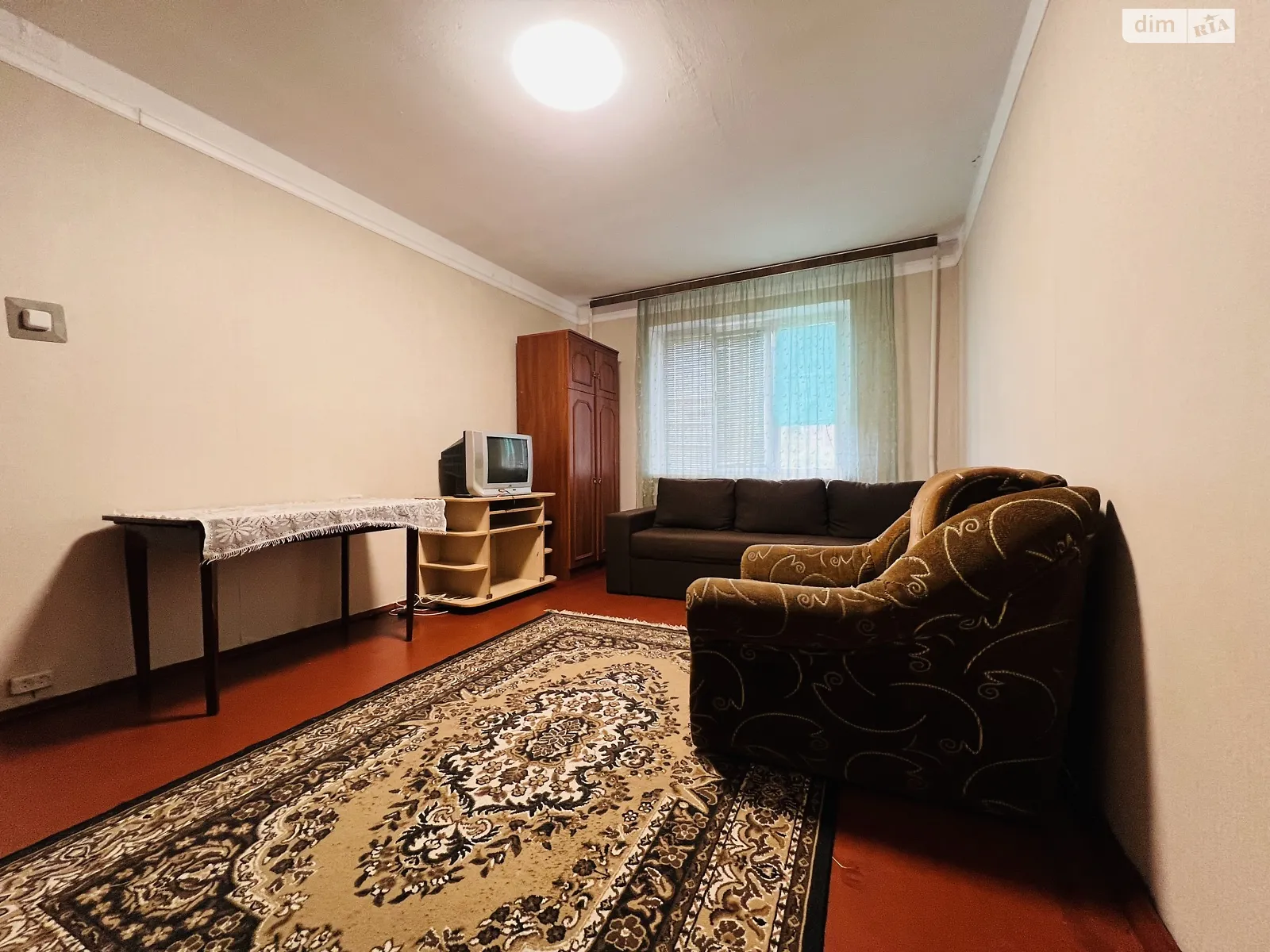 Продается 1-комнатная квартира 36 кв. м в Борисполе, ул. Ясная, 8