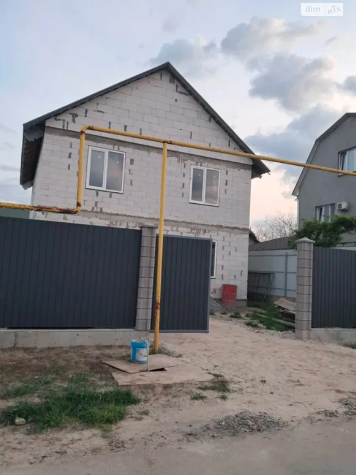 Продається будинок 2 поверховий 133 кв. м з гаражем, цена: 75000 $