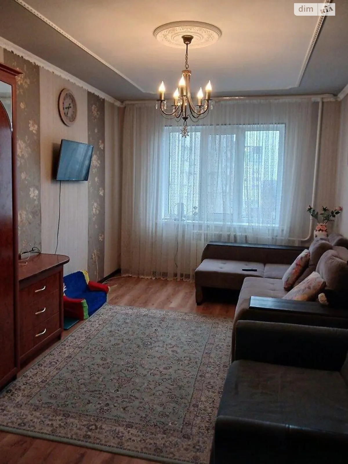 Продається 1-кімнатна квартира 40 кв. м у Івано-Франківську, вул. Стуса Василя, 41