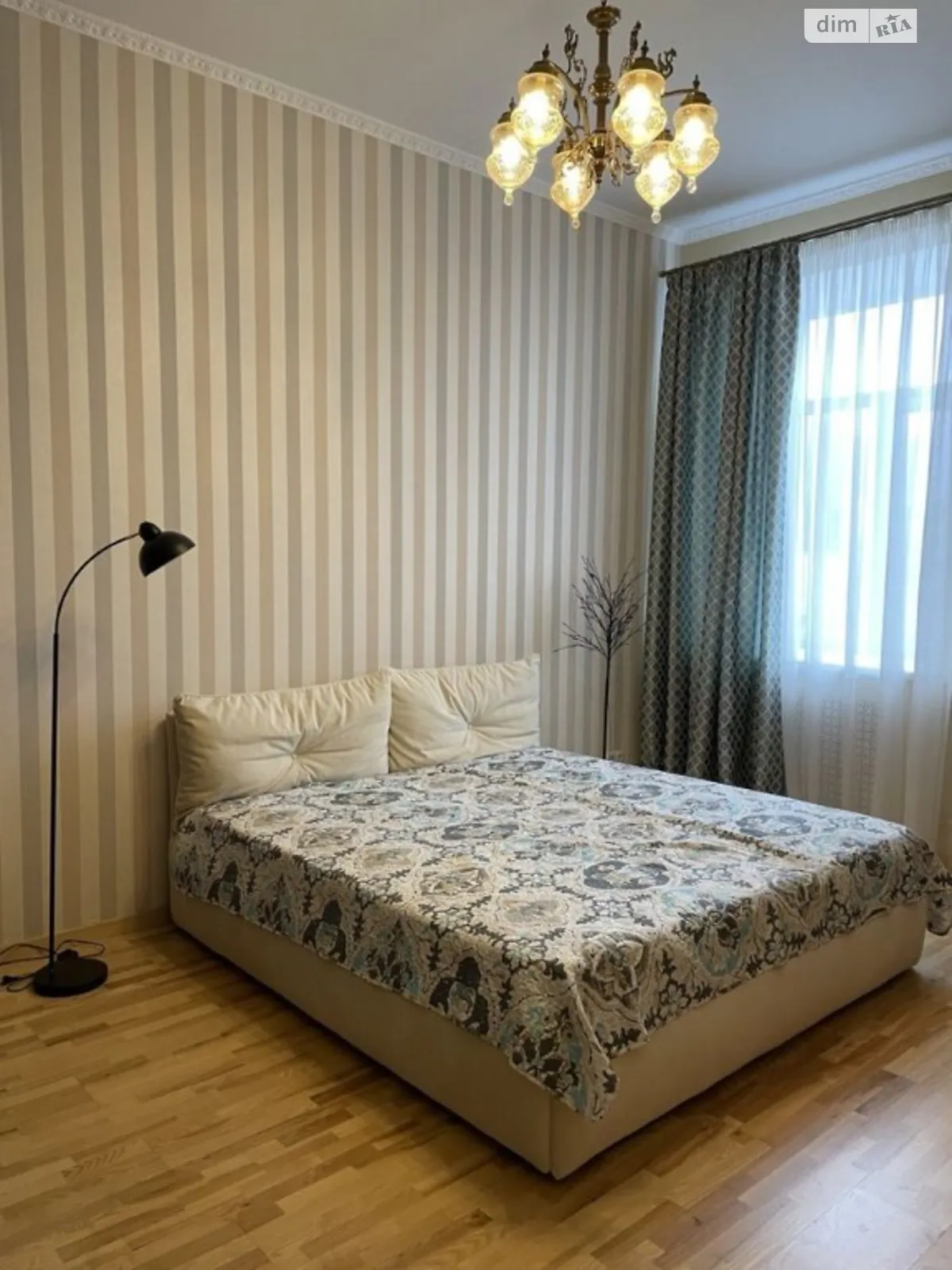 Сдается в аренду 2-комнатная квартира 50 кв. м в Киеве, ул. Владимирская, 59