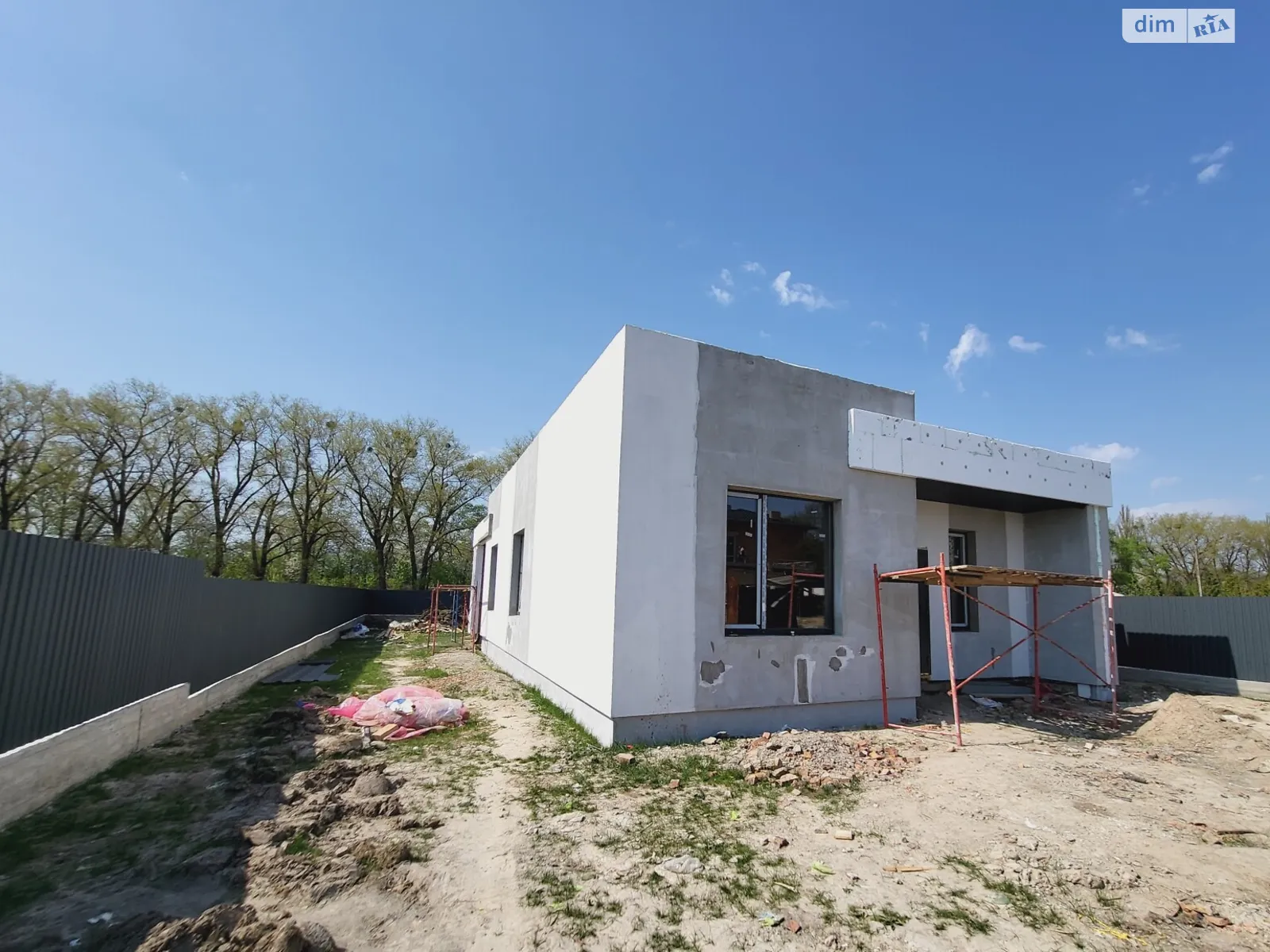 Продается одноэтажный дом 98 кв. м с баней/сауной, цена: 87000 $ - фото 1