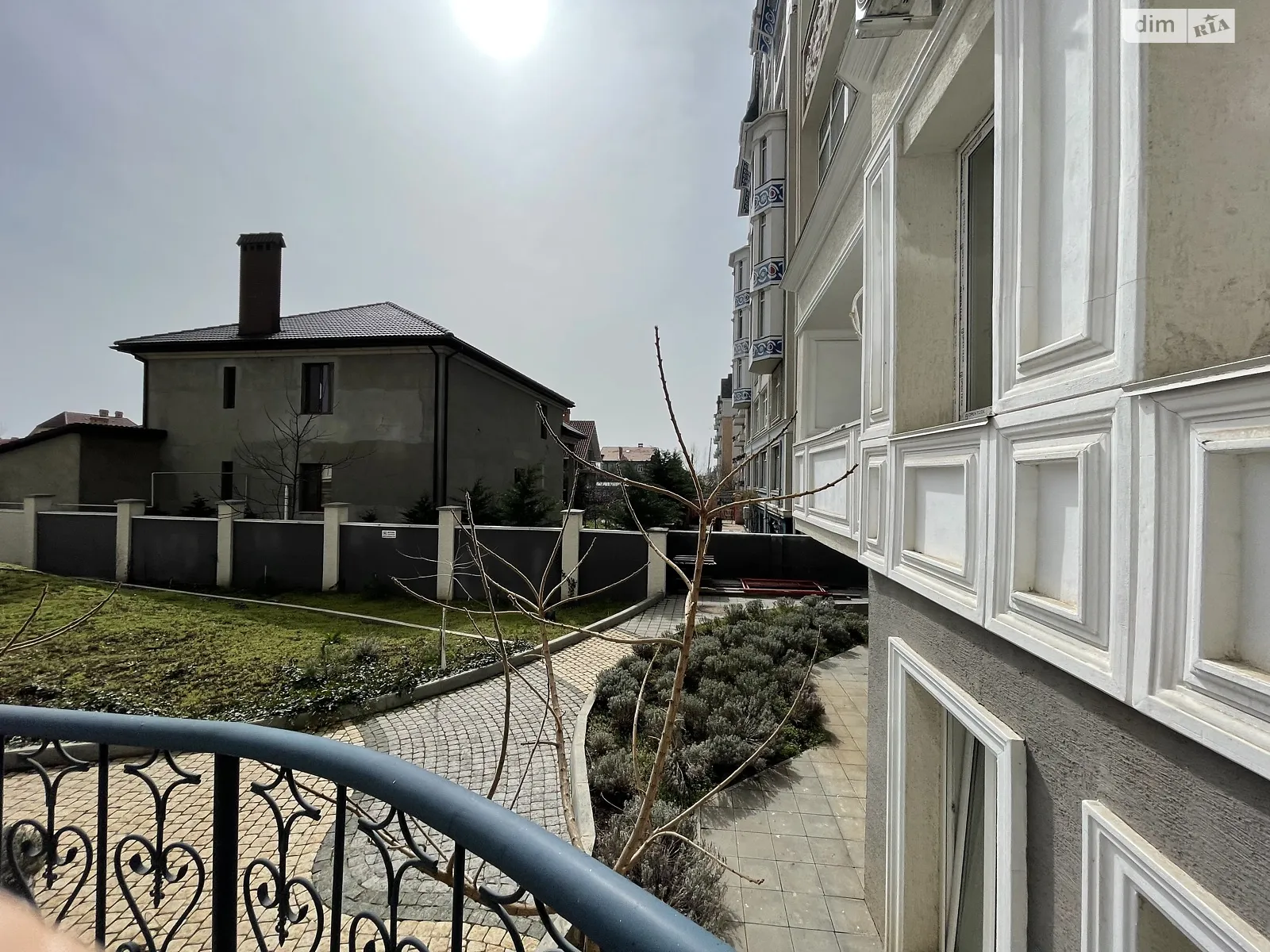 Продается 2-комнатная квартира 75.2 кв. м в Крыжановка, ул. Софиевская, 15 - фото 1