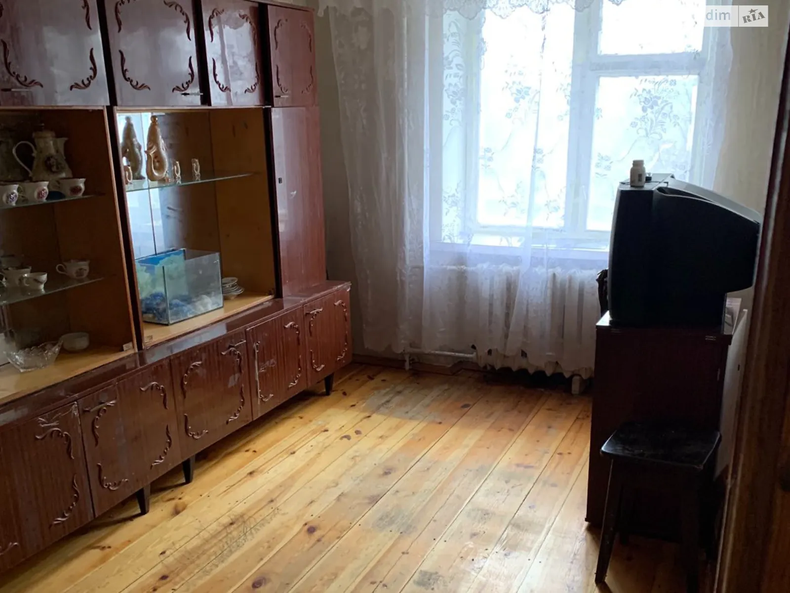 Продається 2-кімнатна квартира 44.4 кв. м у Коростені, вул. Грушевського