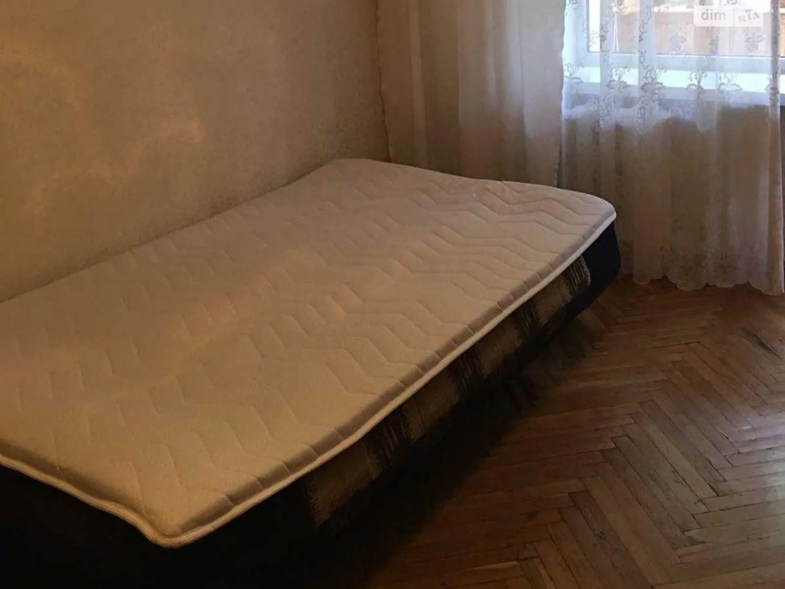 Продается 2-комнатная квартира 46 кв. м в Киеве, ул. Елены Телиги, 41Б