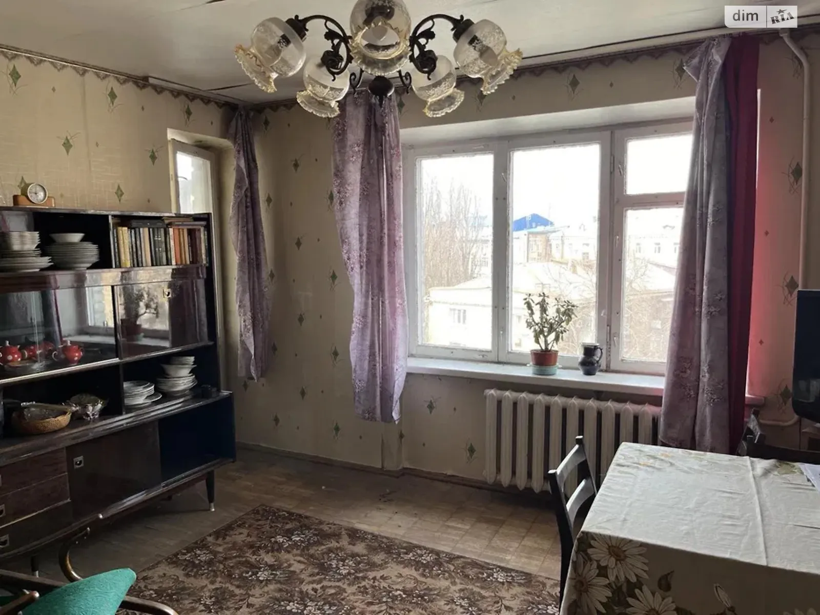 Продается 2-комнатная квартира 54 кв. м в Киеве, просп. Лобановского, 5А