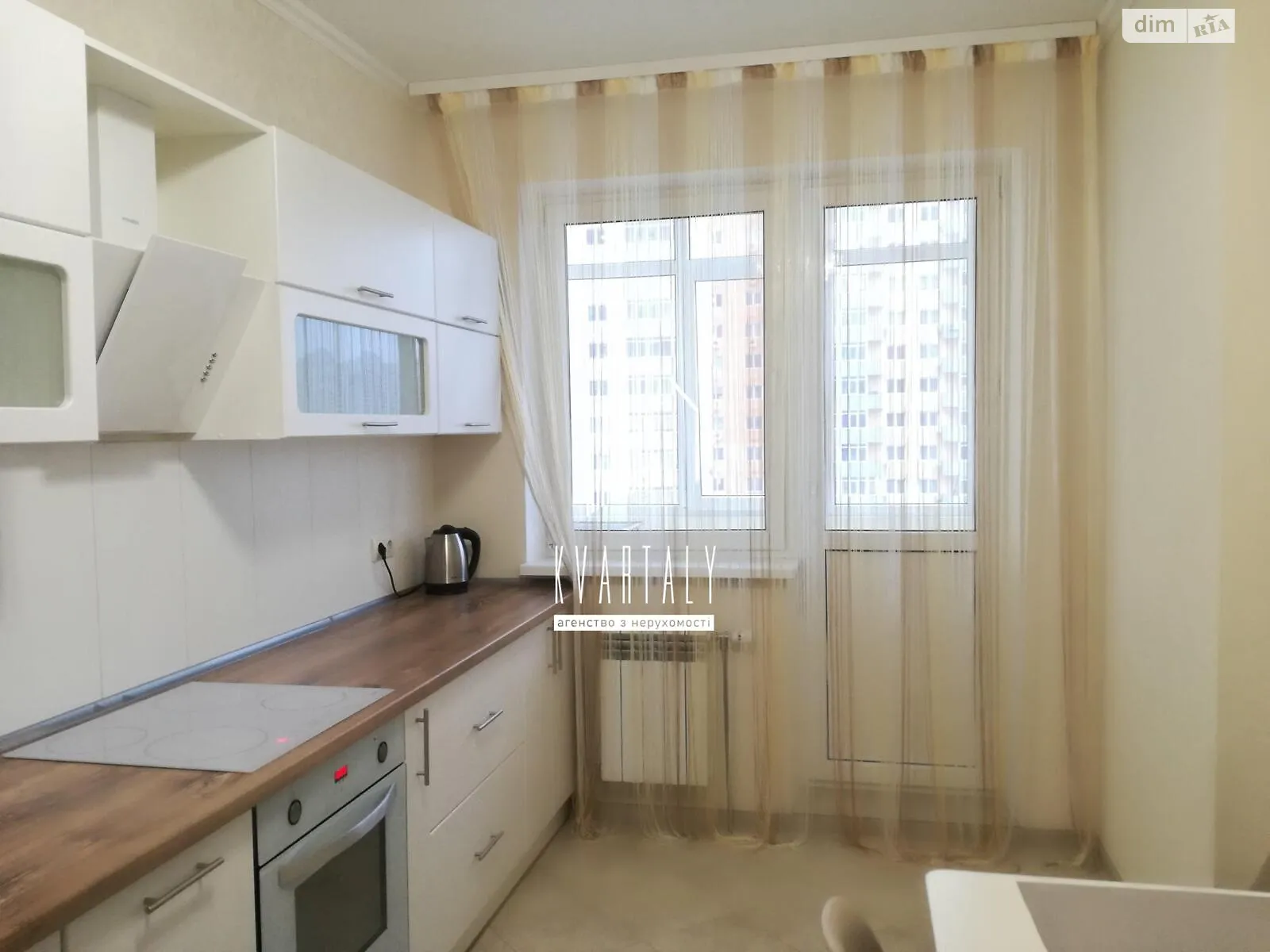Продается 1-комнатная квартира 47 кв. м в Киеве, ул. Юрия Кондратюка, 3